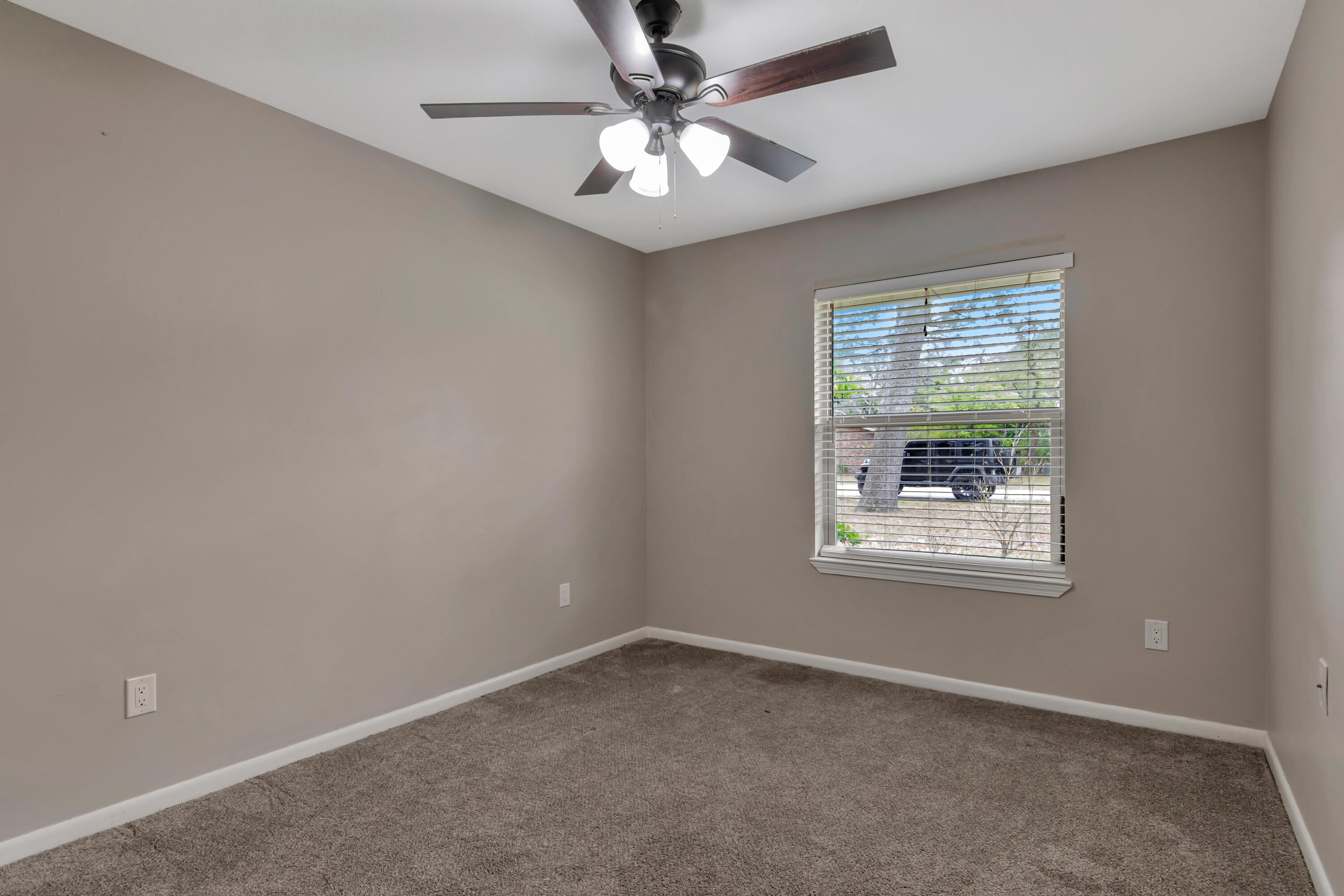 NICEVILLE (222200.00) - Residential