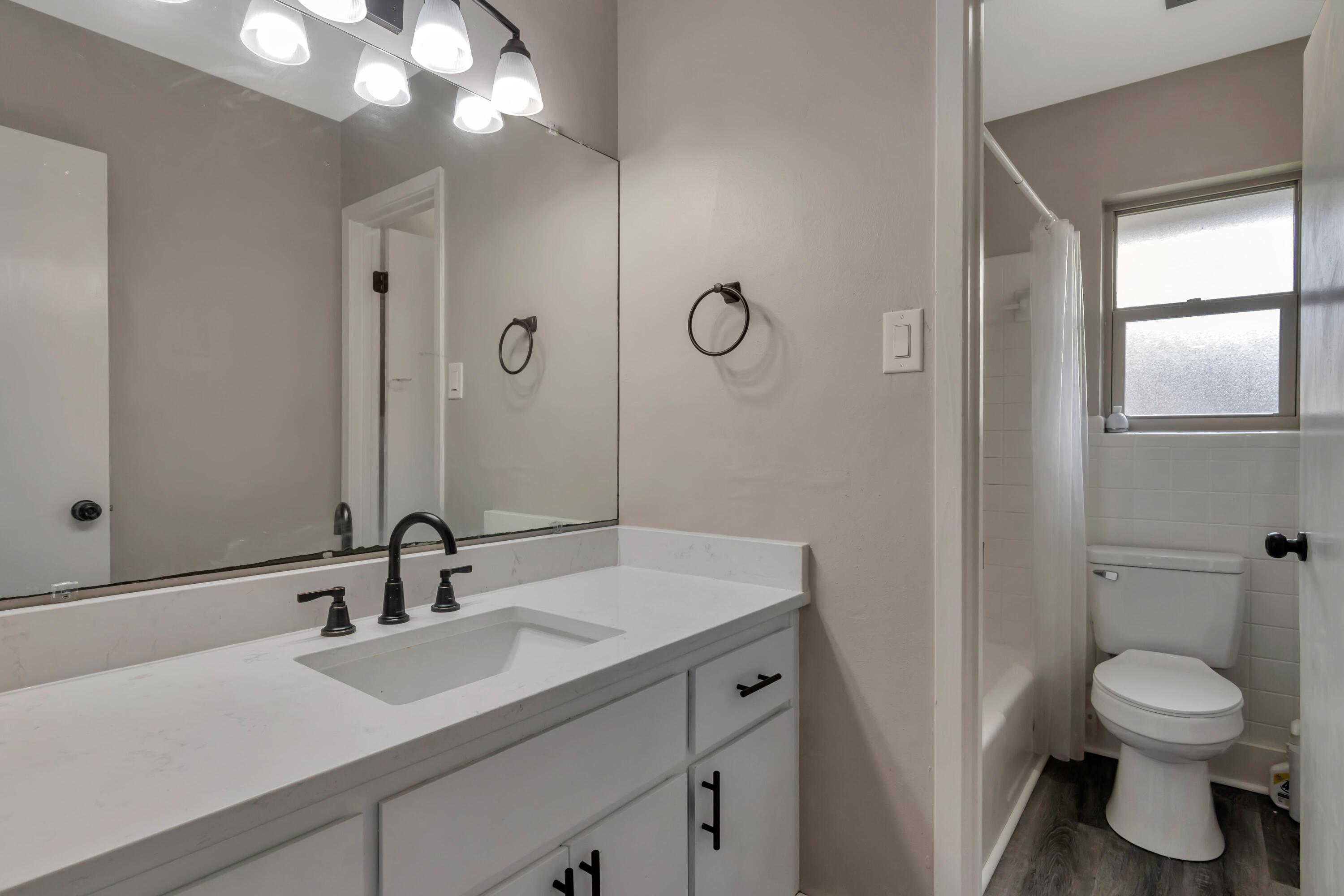NICEVILLE (222200.00) - Residential