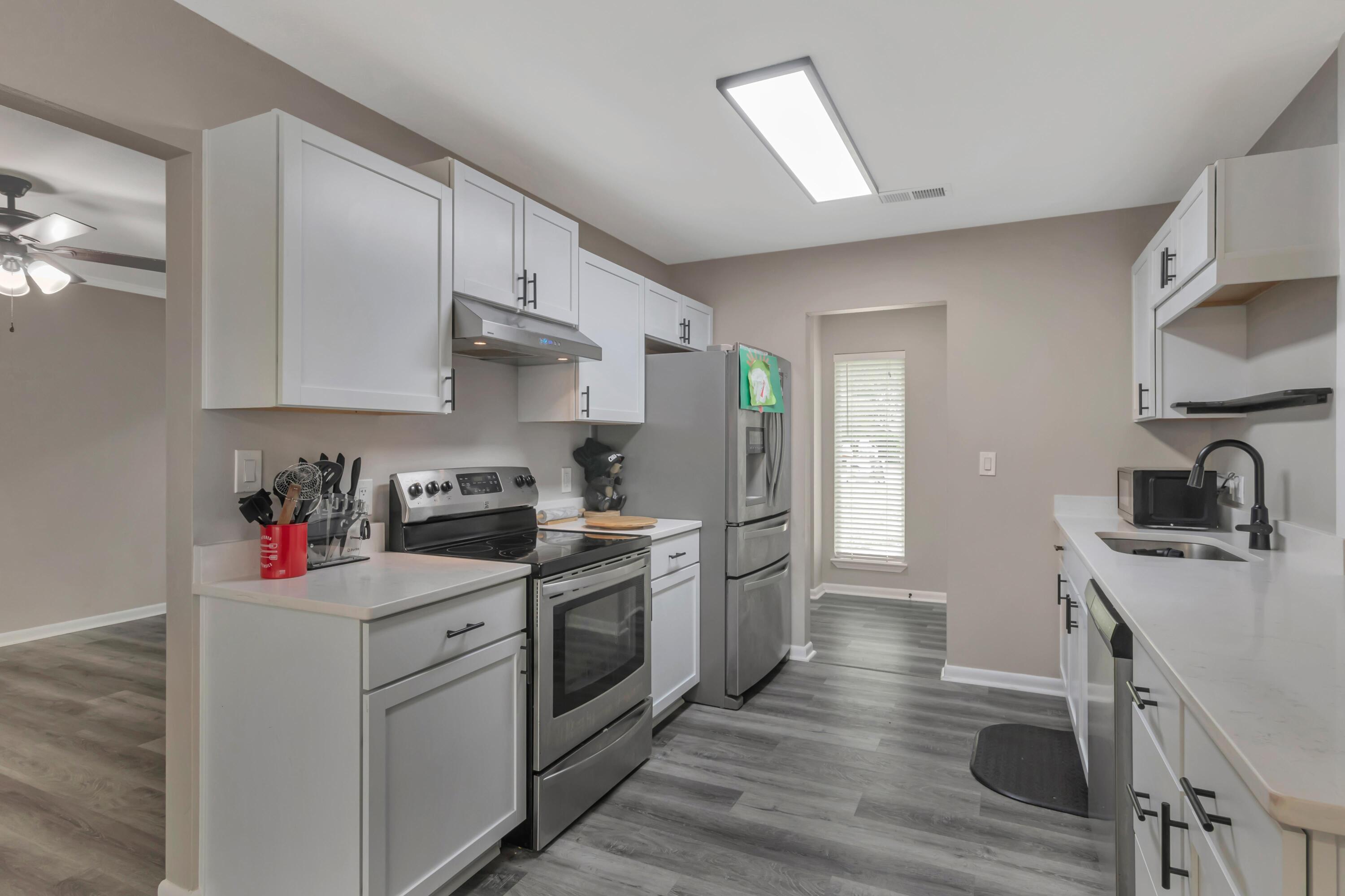 NICEVILLE (222200.00) - Residential