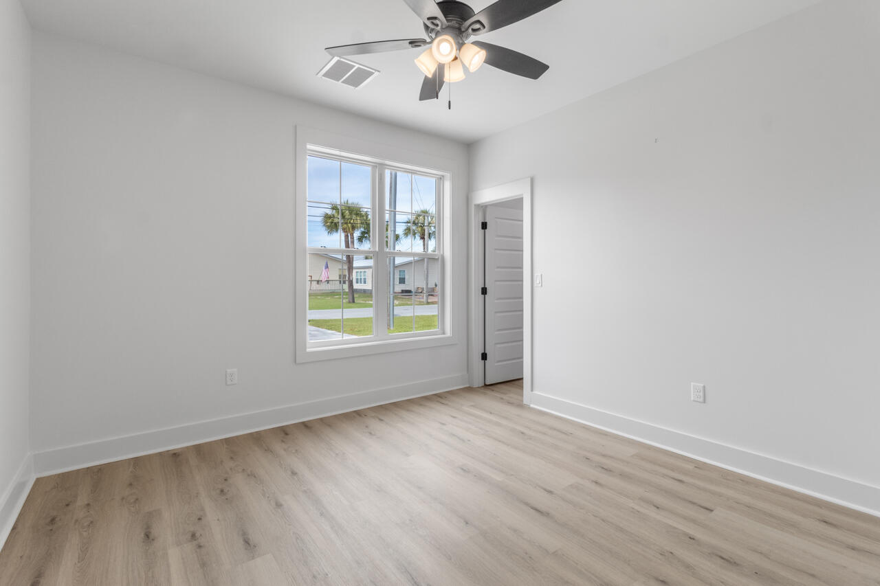 LAGUNA BEACH - Residential