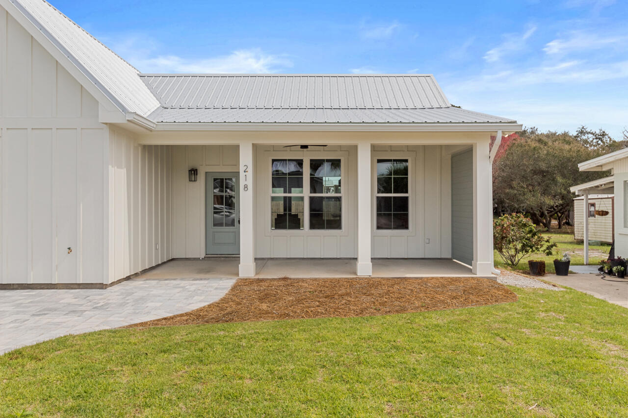 LAGUNA BEACH - Residential