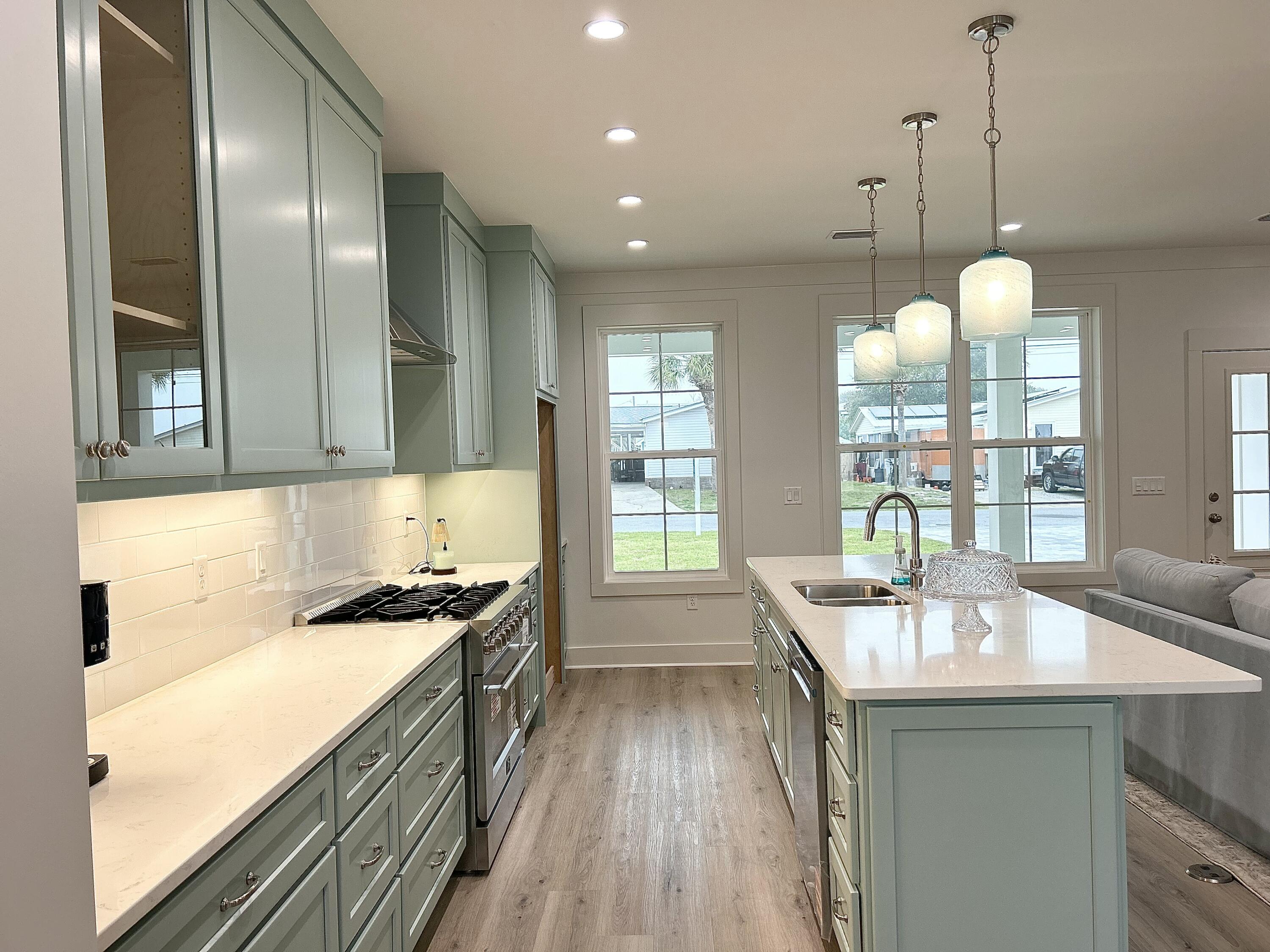 LAGUNA BEACH - Residential