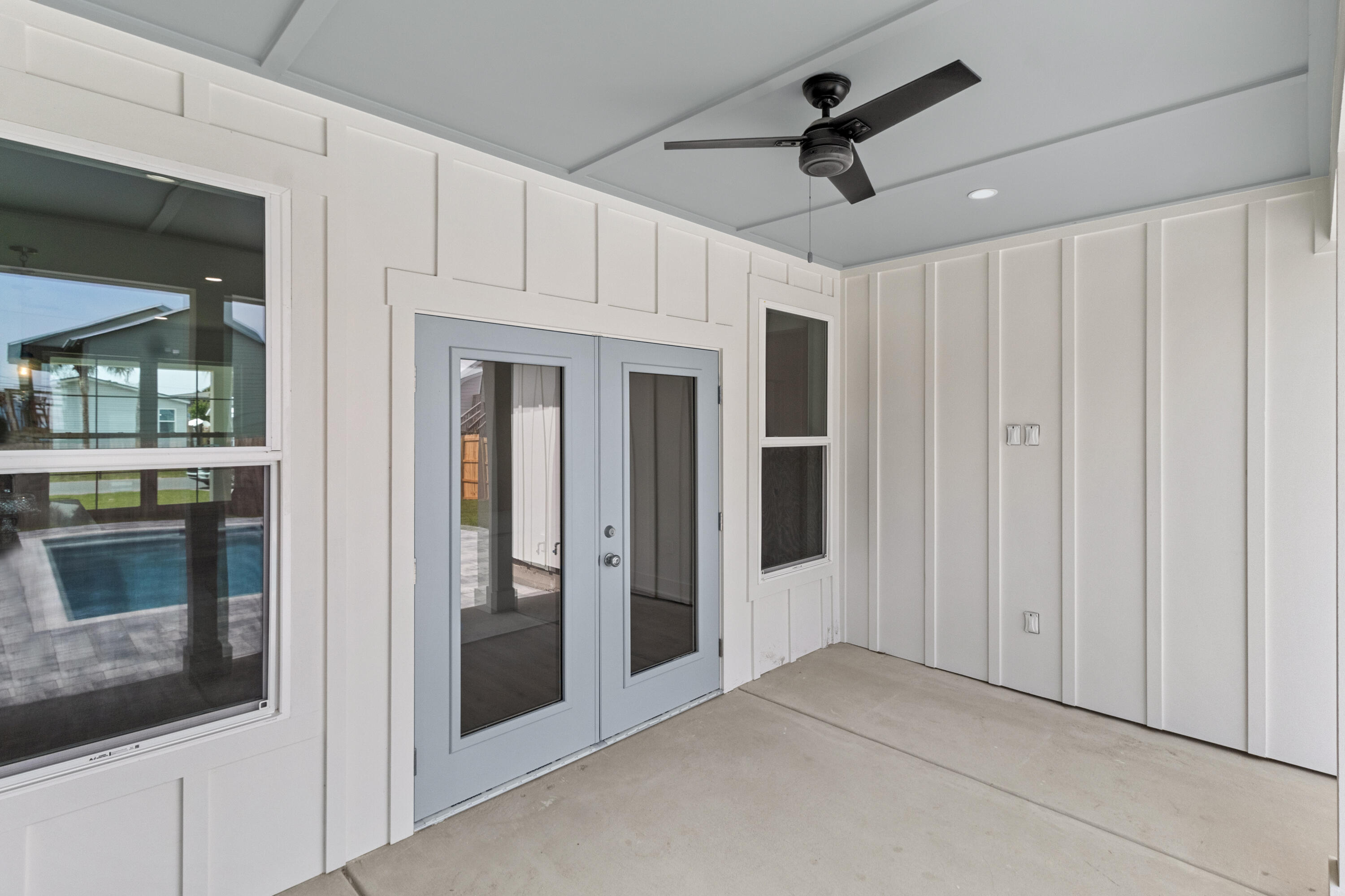 LAGUNA BEACH - Residential