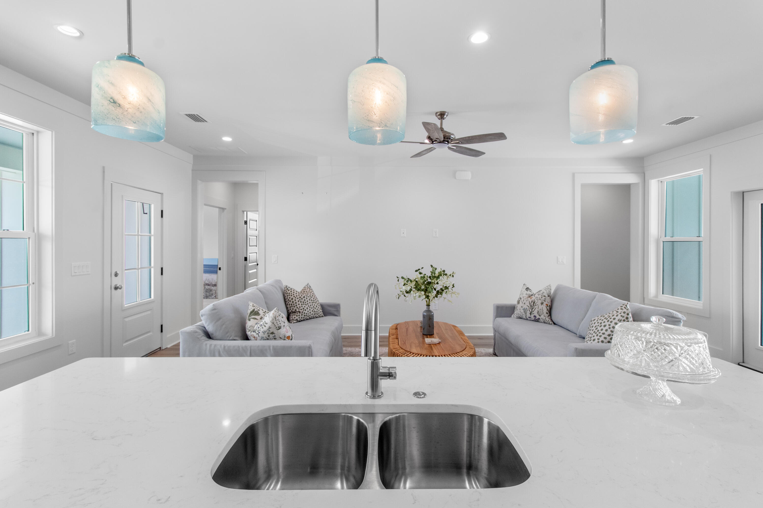 LAGUNA BEACH - Residential