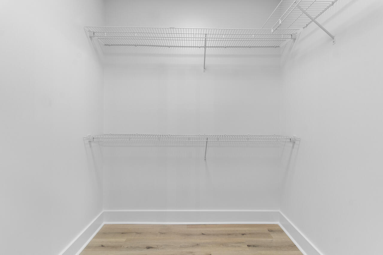 LAGUNA BEACH - Residential