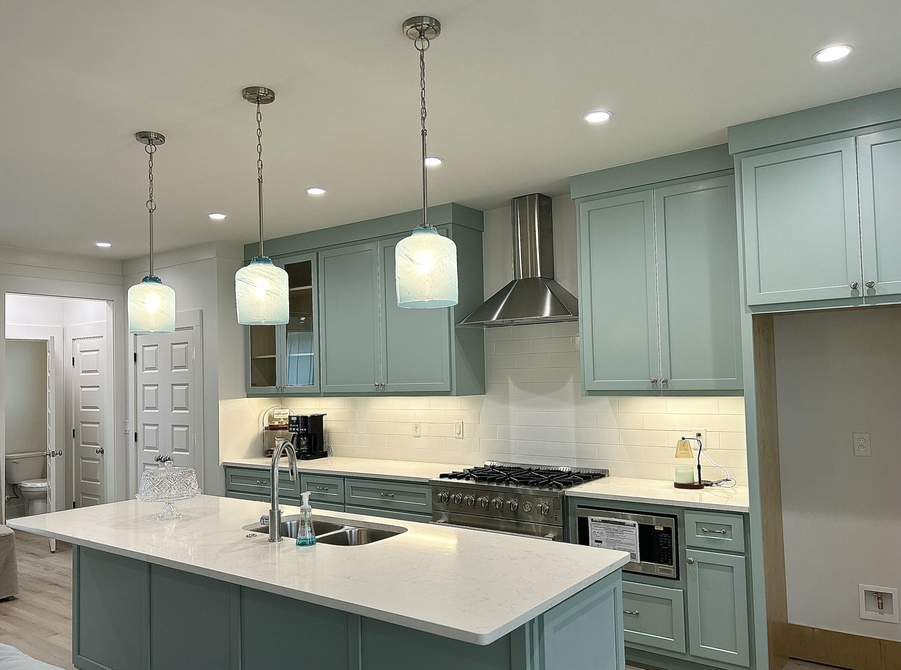 LAGUNA BEACH - Residential