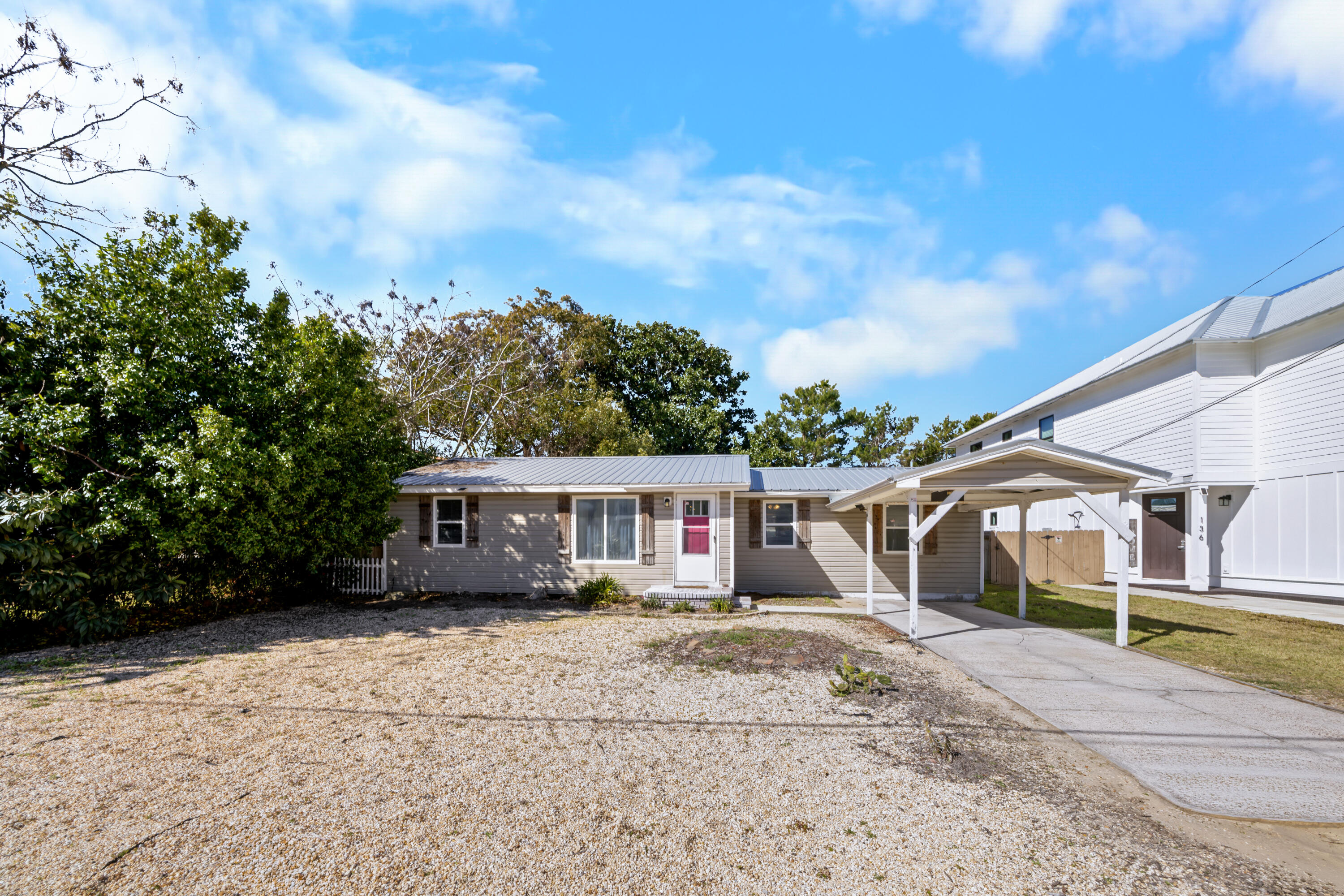 EL CENTRO BEACH - Residential