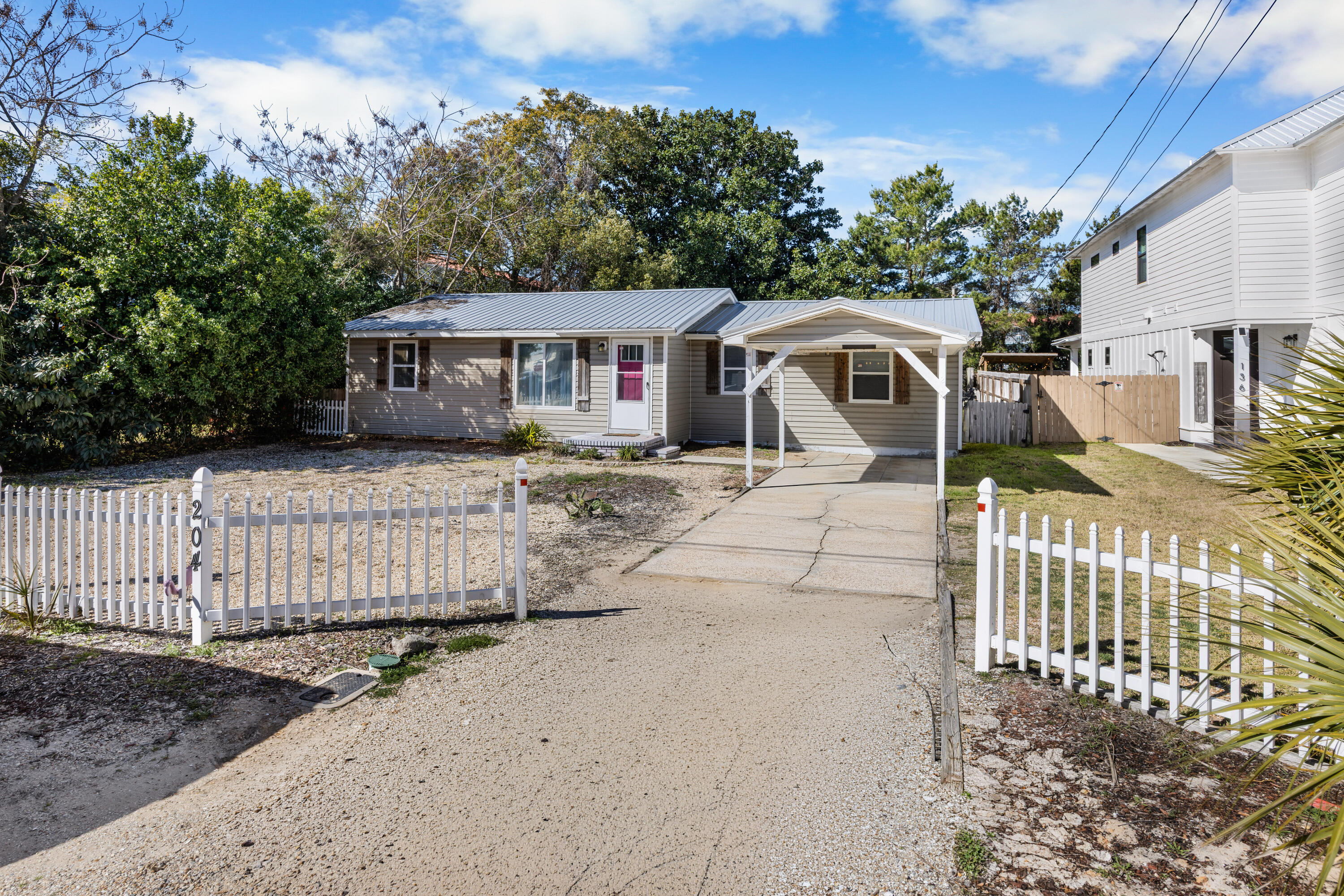 EL CENTRO BEACH - Residential