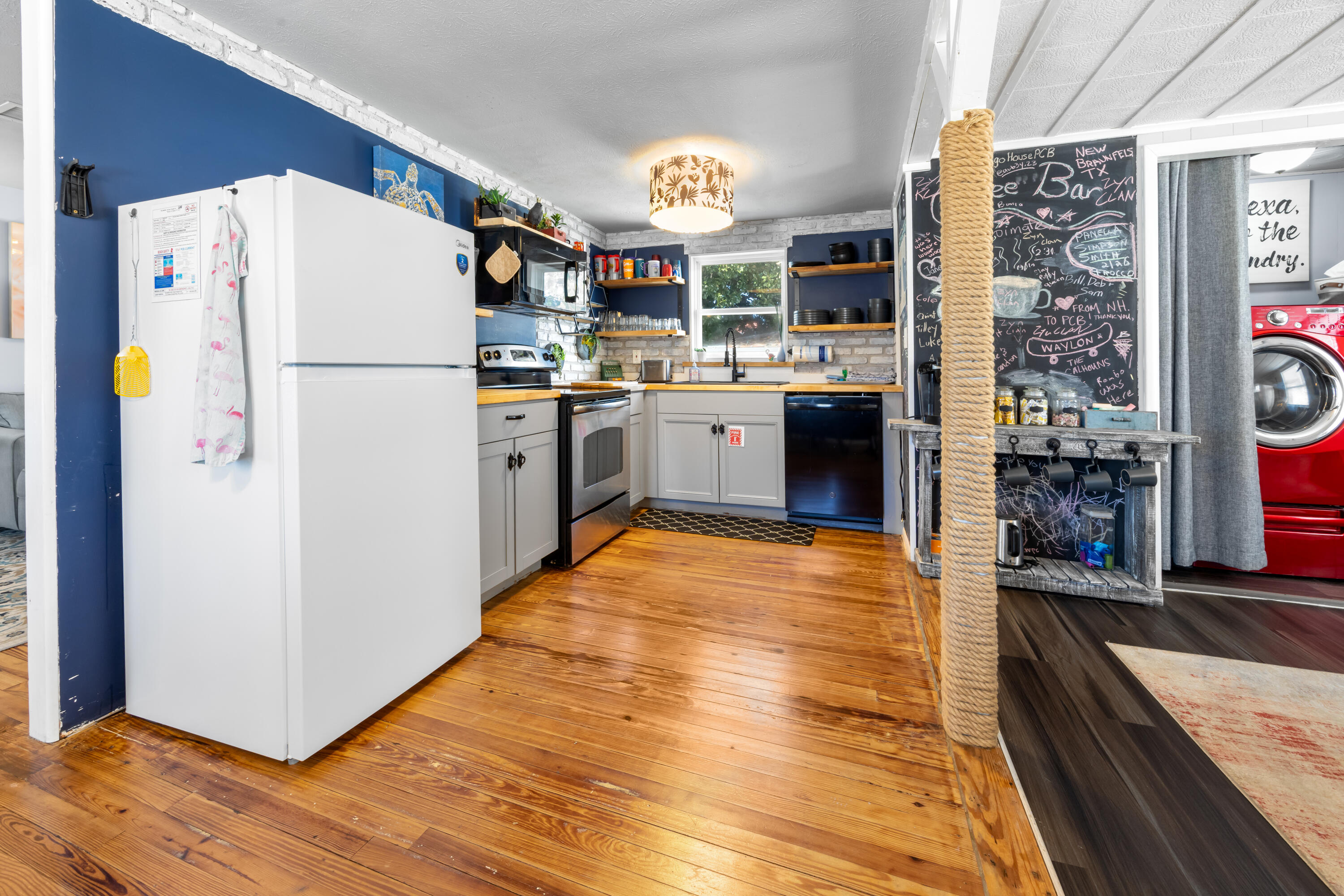 EL CENTRO BEACH - Residential