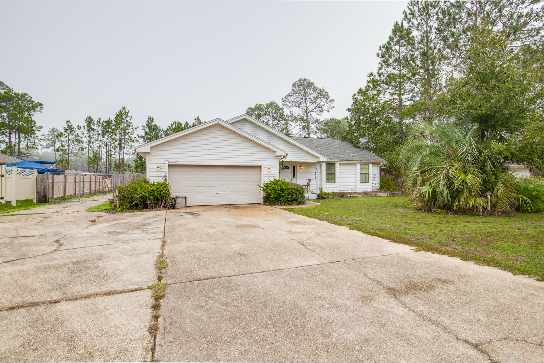 HOLLEY BY THE SEA - Residential