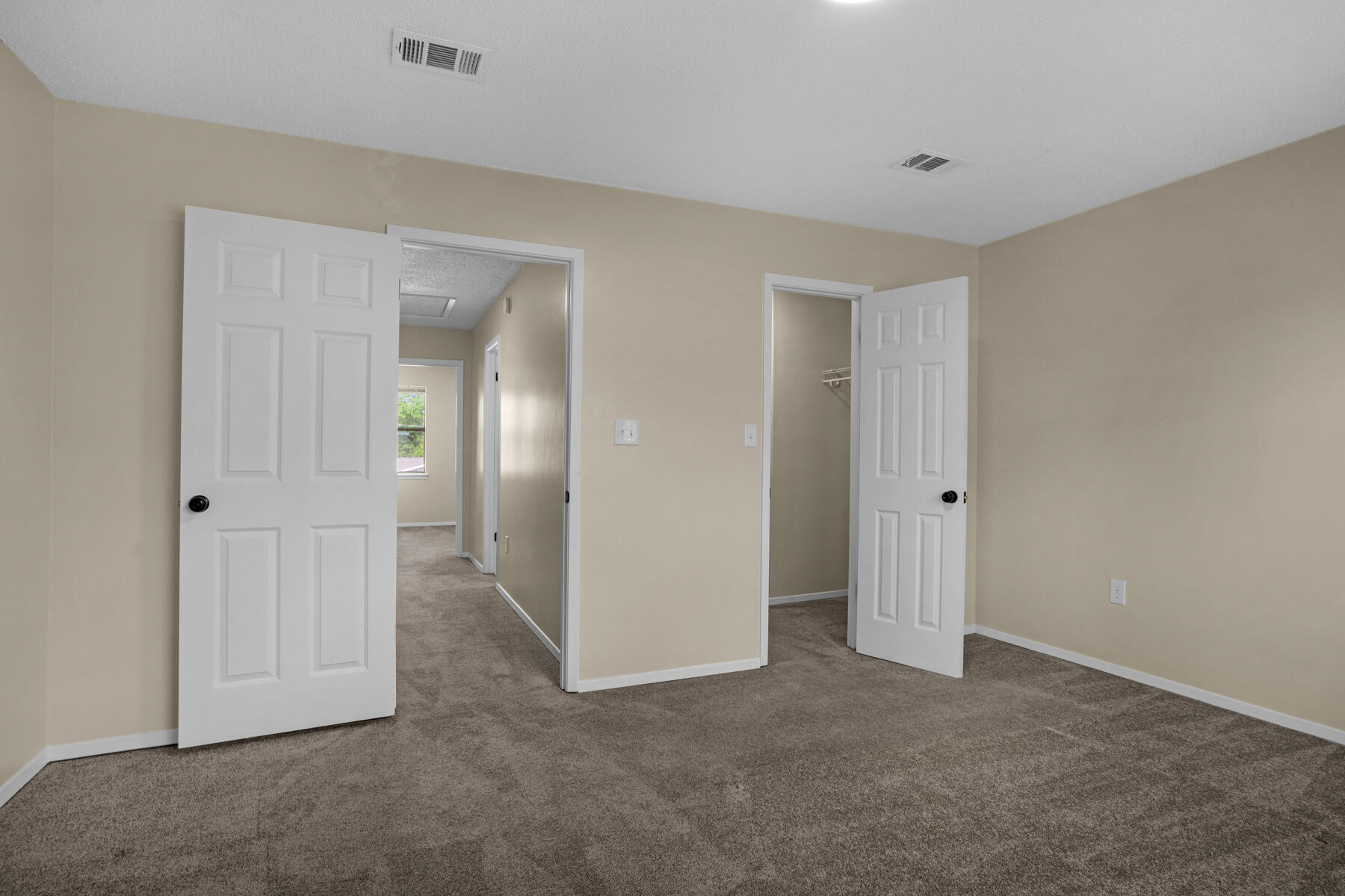 montage manor - Residential Lease