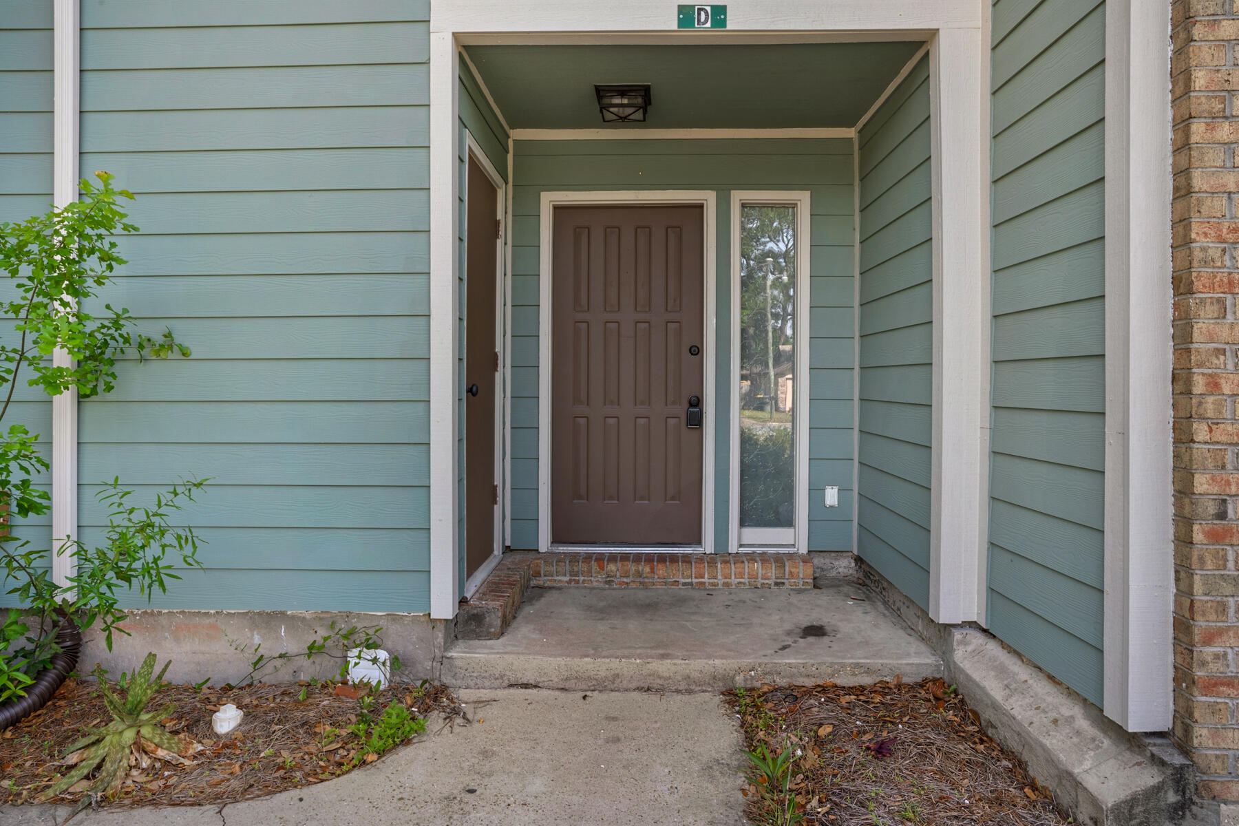 montage manor - Residential Lease