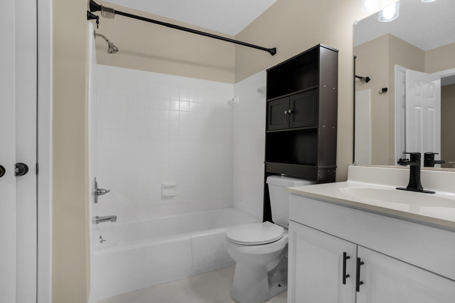 montage manor - Residential Lease