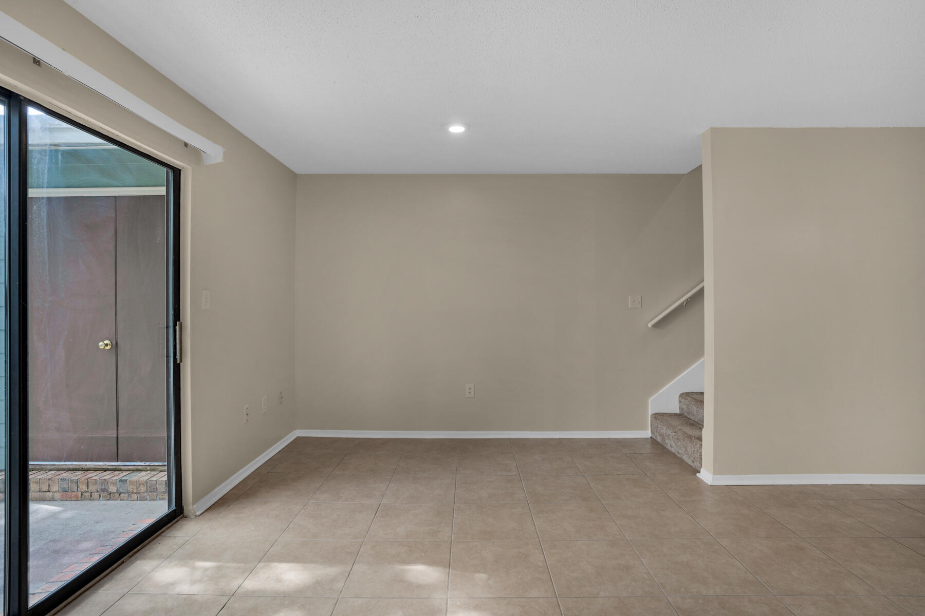 montage manor - Residential Lease