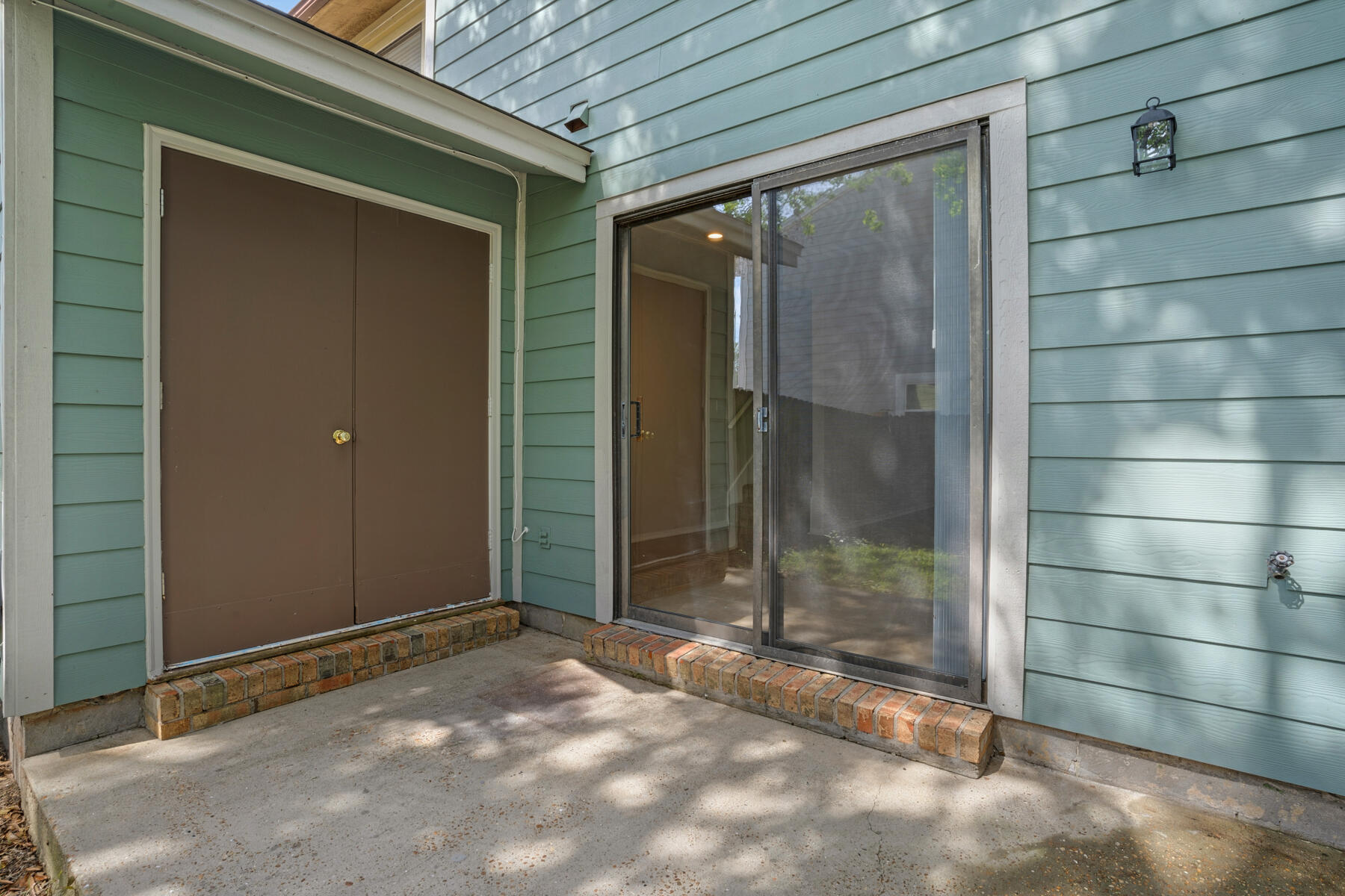 montage manor - Residential Lease