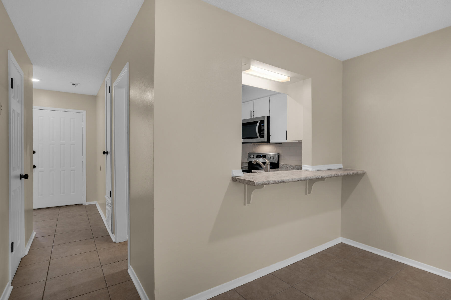 montage manor - Residential Lease