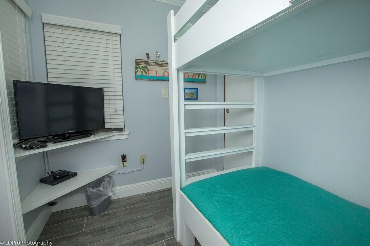 INLET REEF CLUB CONDO - Residential