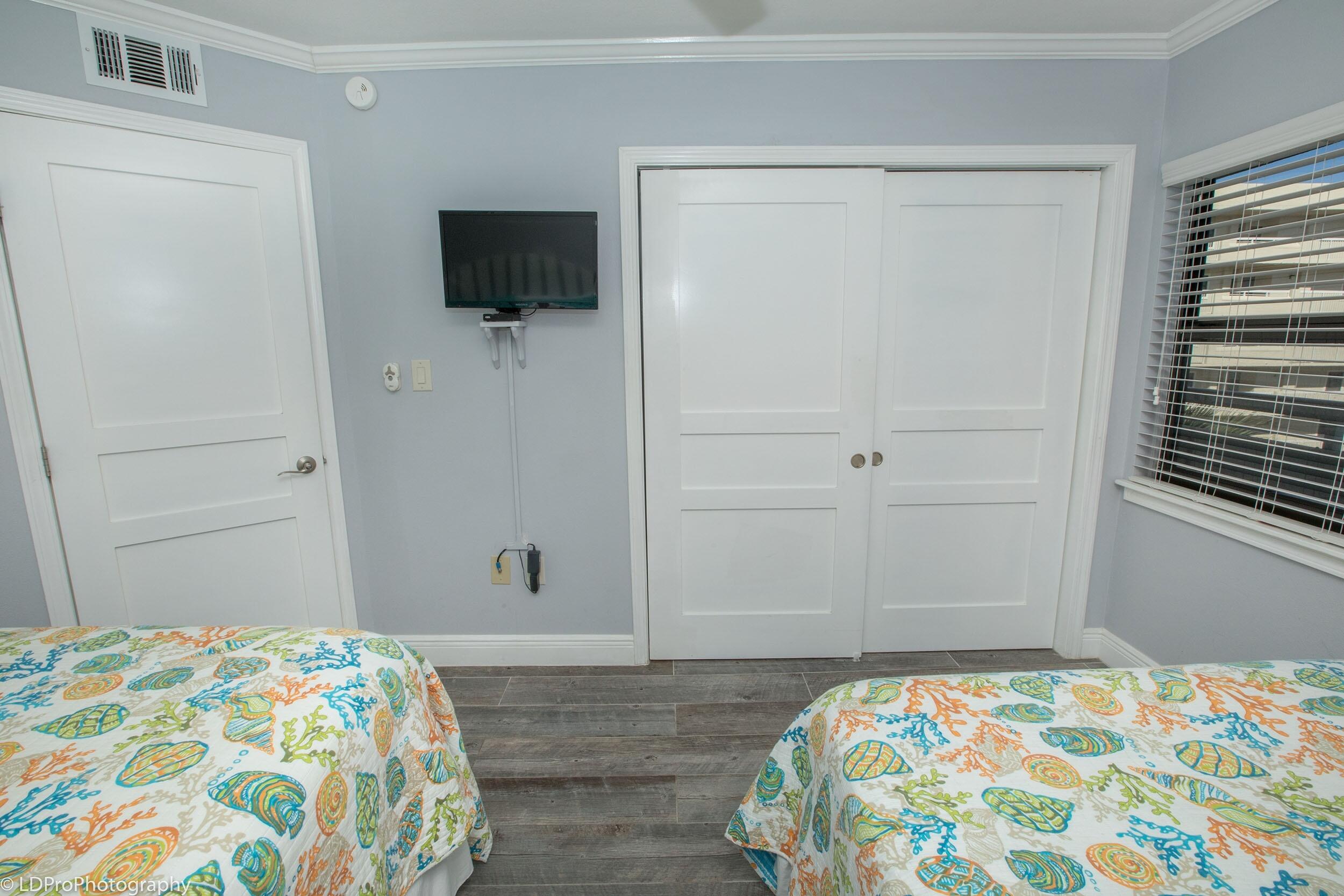 INLET REEF CLUB CONDO - Residential