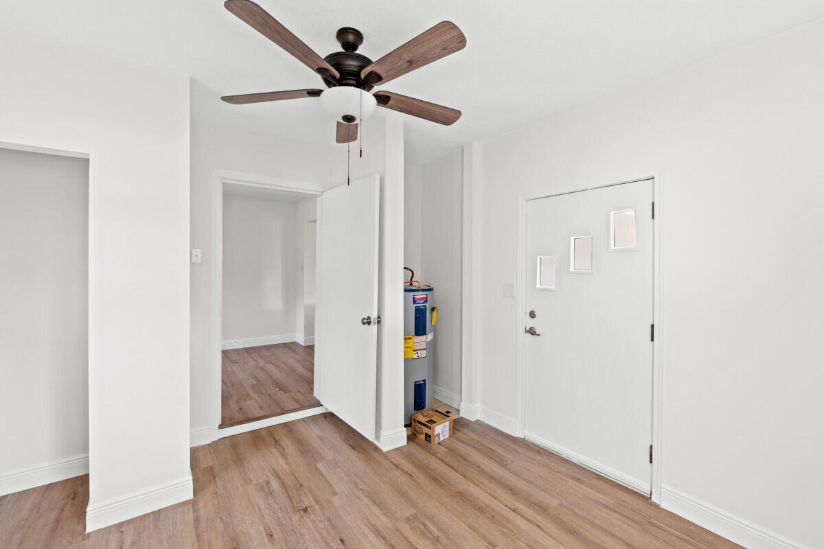 RACETRACK ROAD - Residential