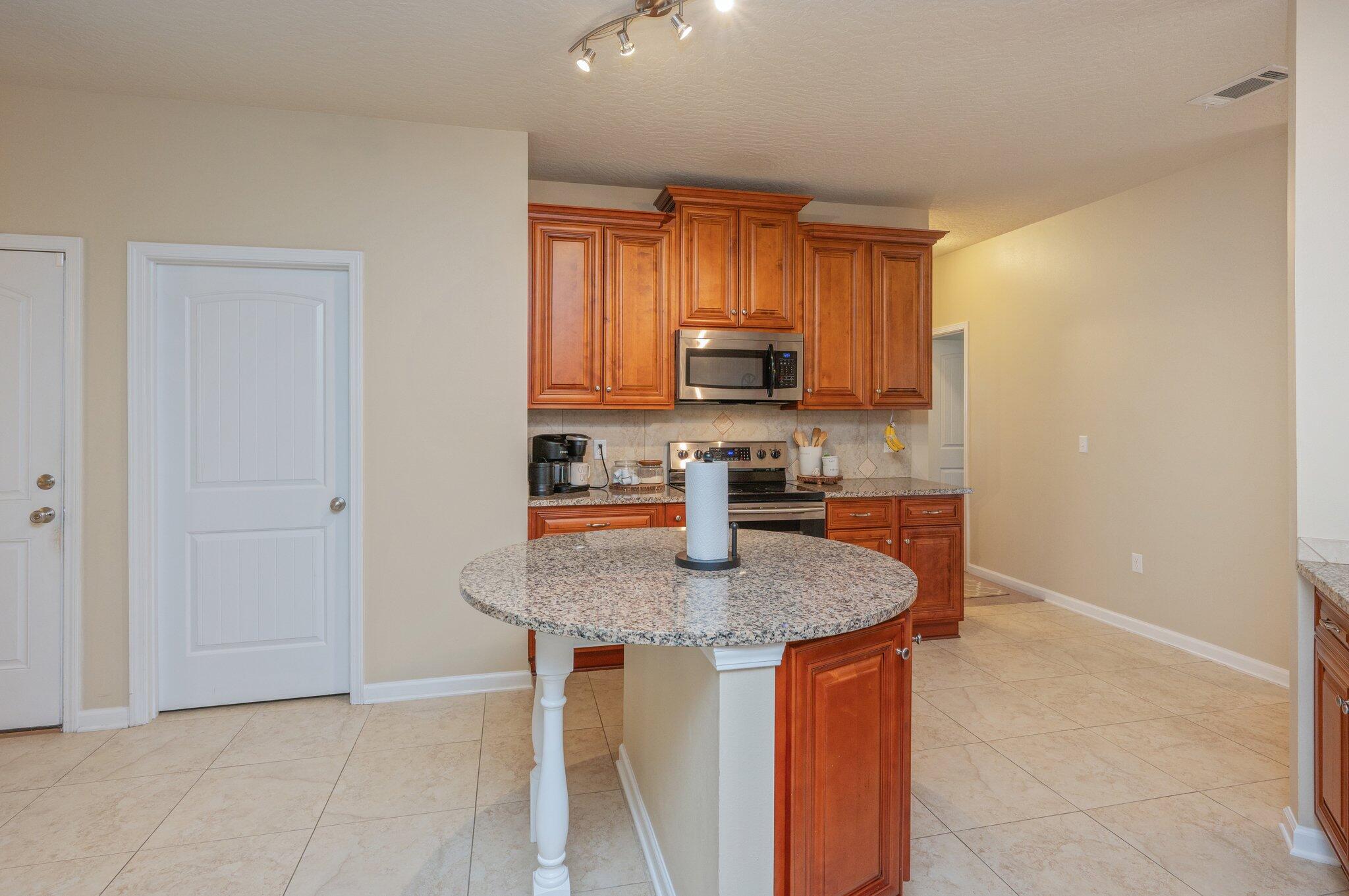KAITLYNS PRESERVE - Residential