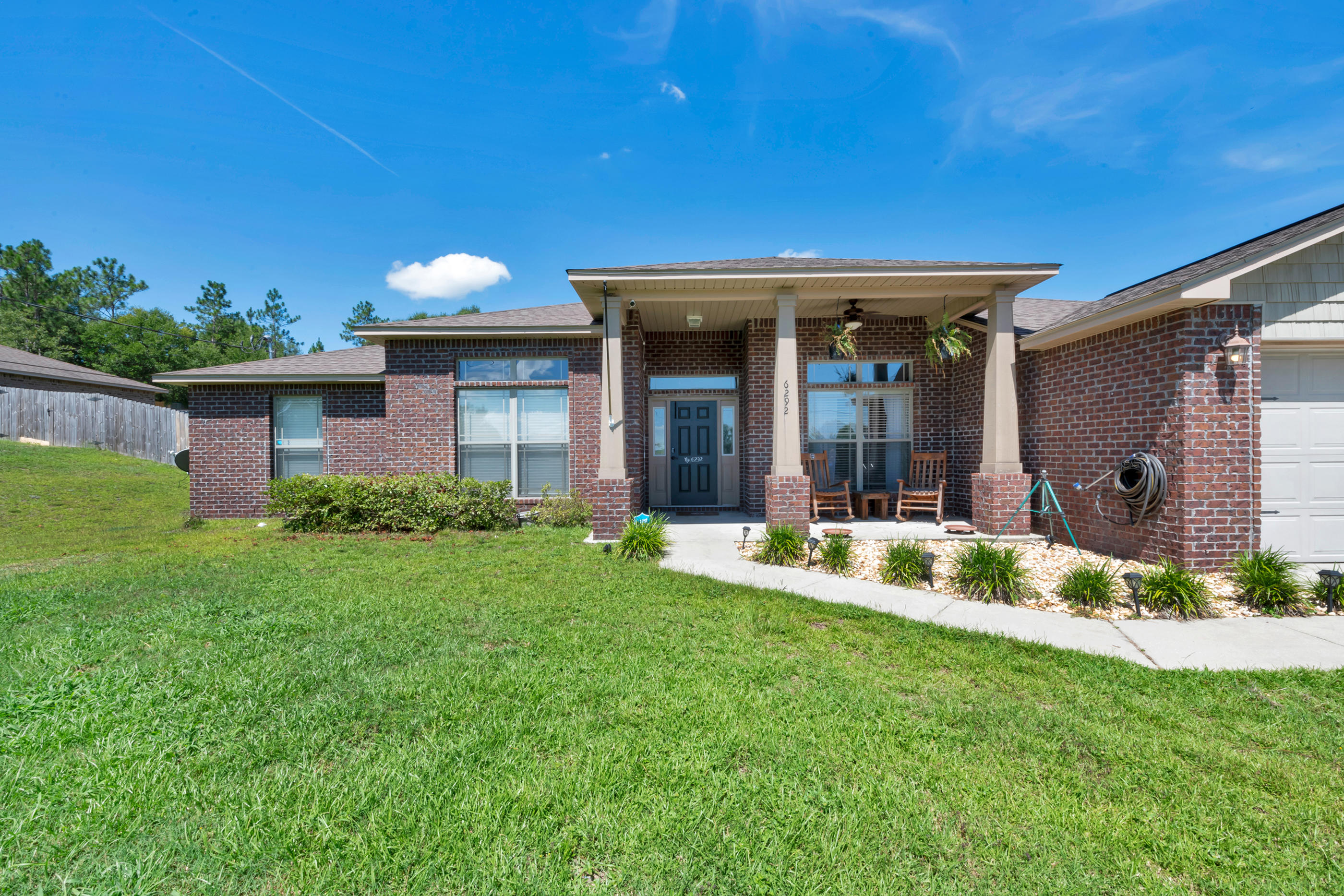 SILVER SPRINGS EST - Residential