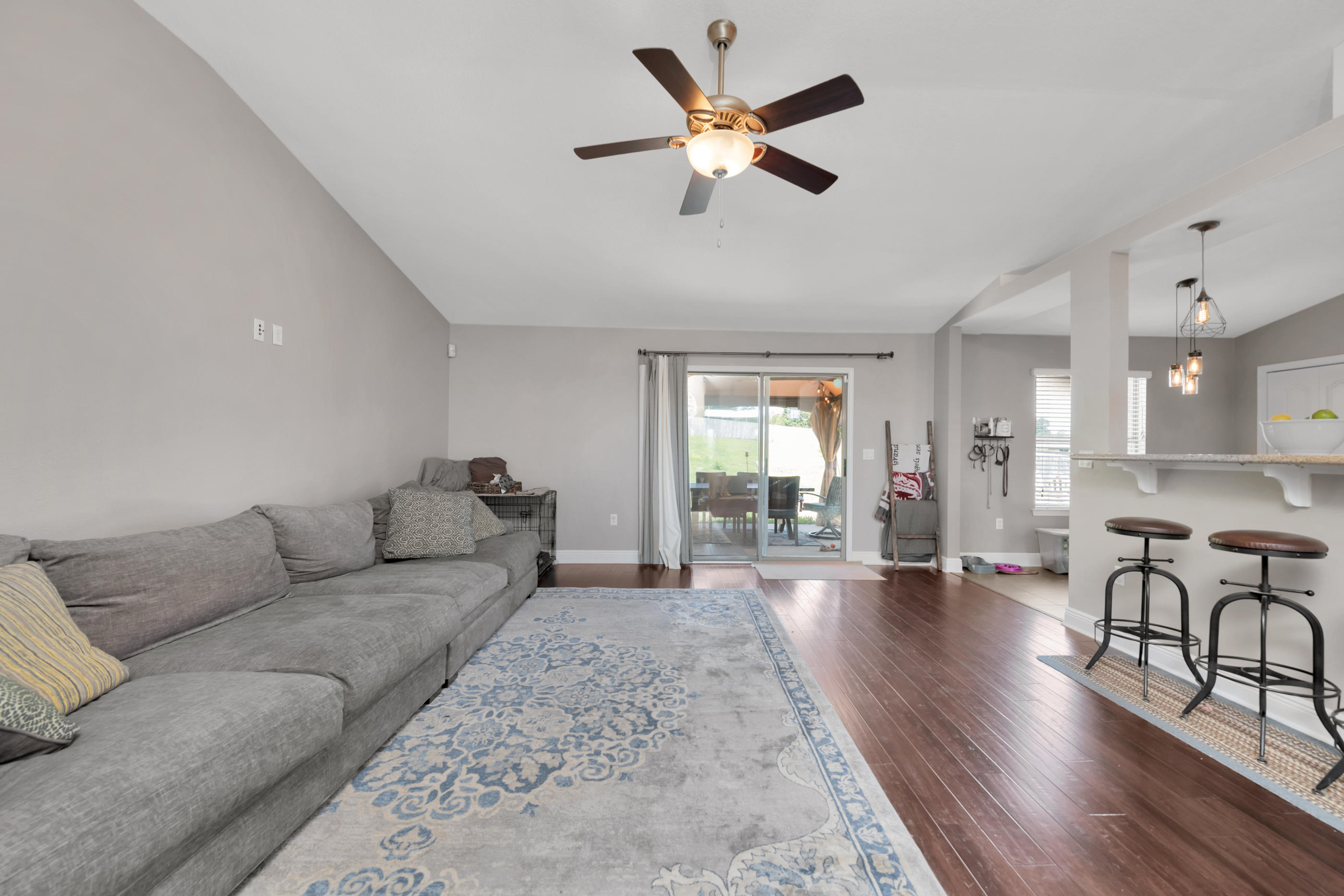 SILVER SPRINGS EST - Residential