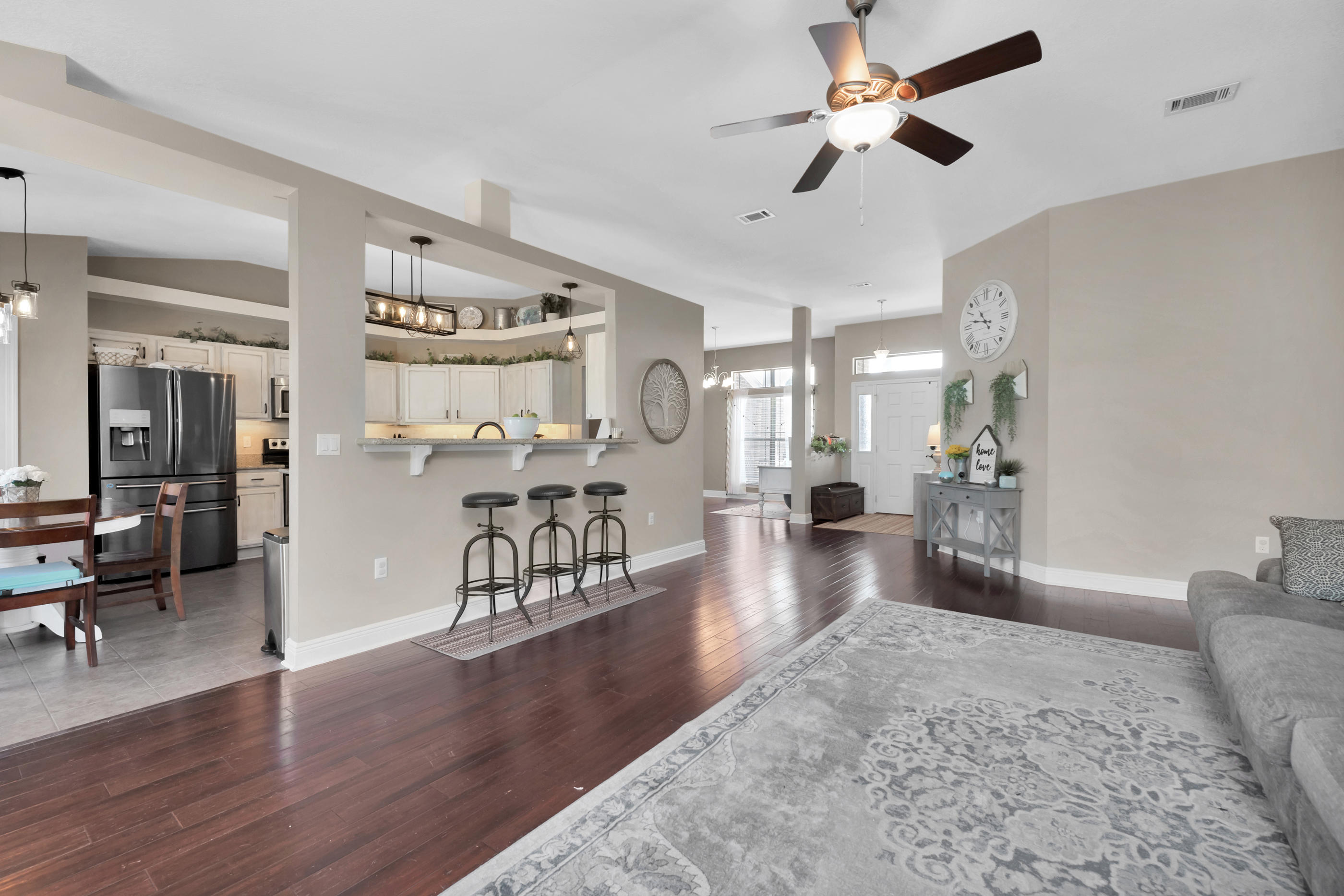 SILVER SPRINGS EST - Residential