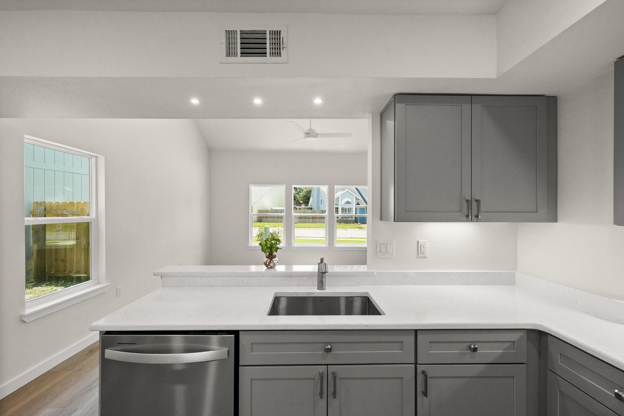 CANTERBURY WOODS 1ST ADDN - Residential