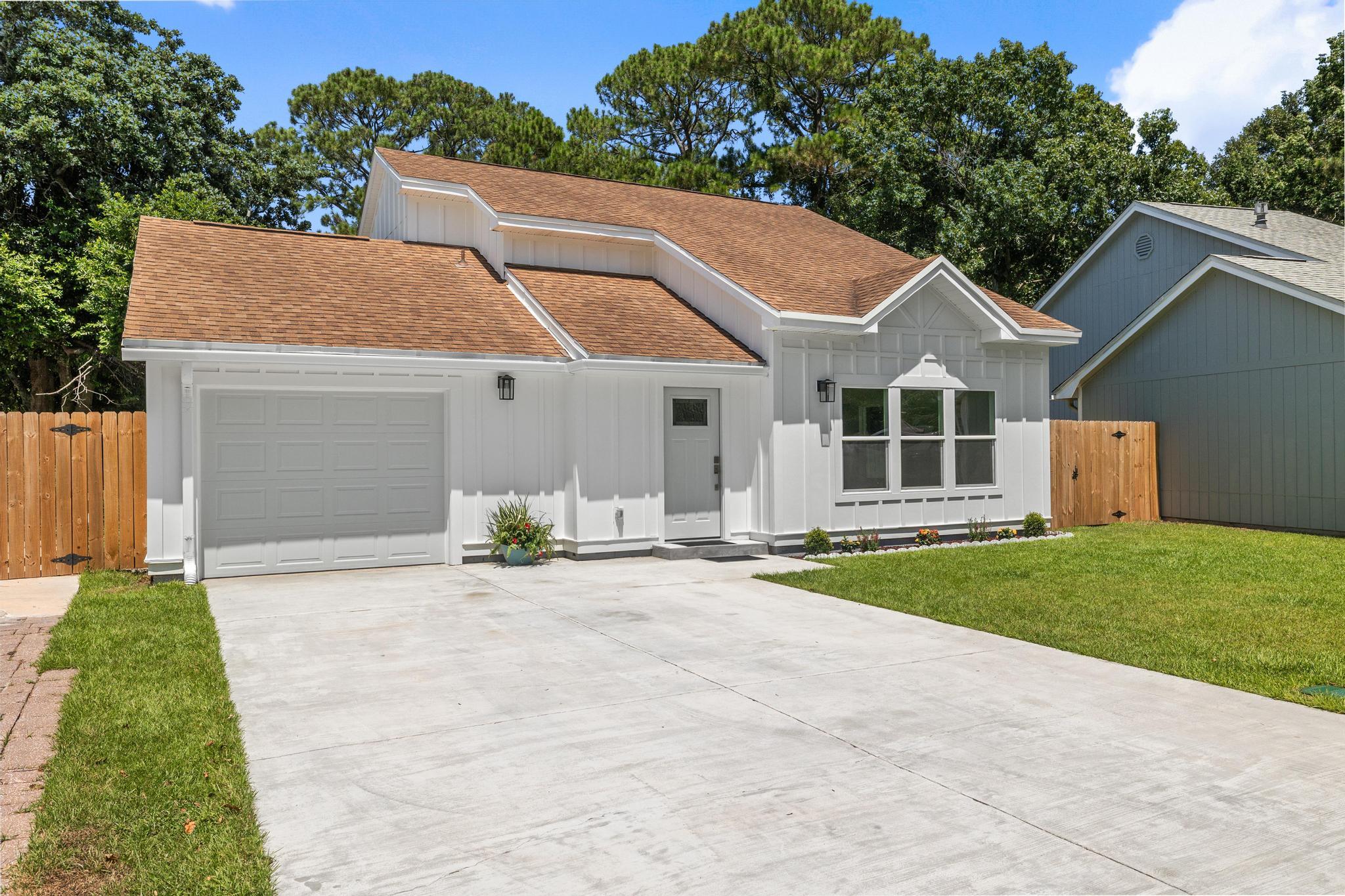 CANTERBURY WOODS 1ST ADDN - Residential