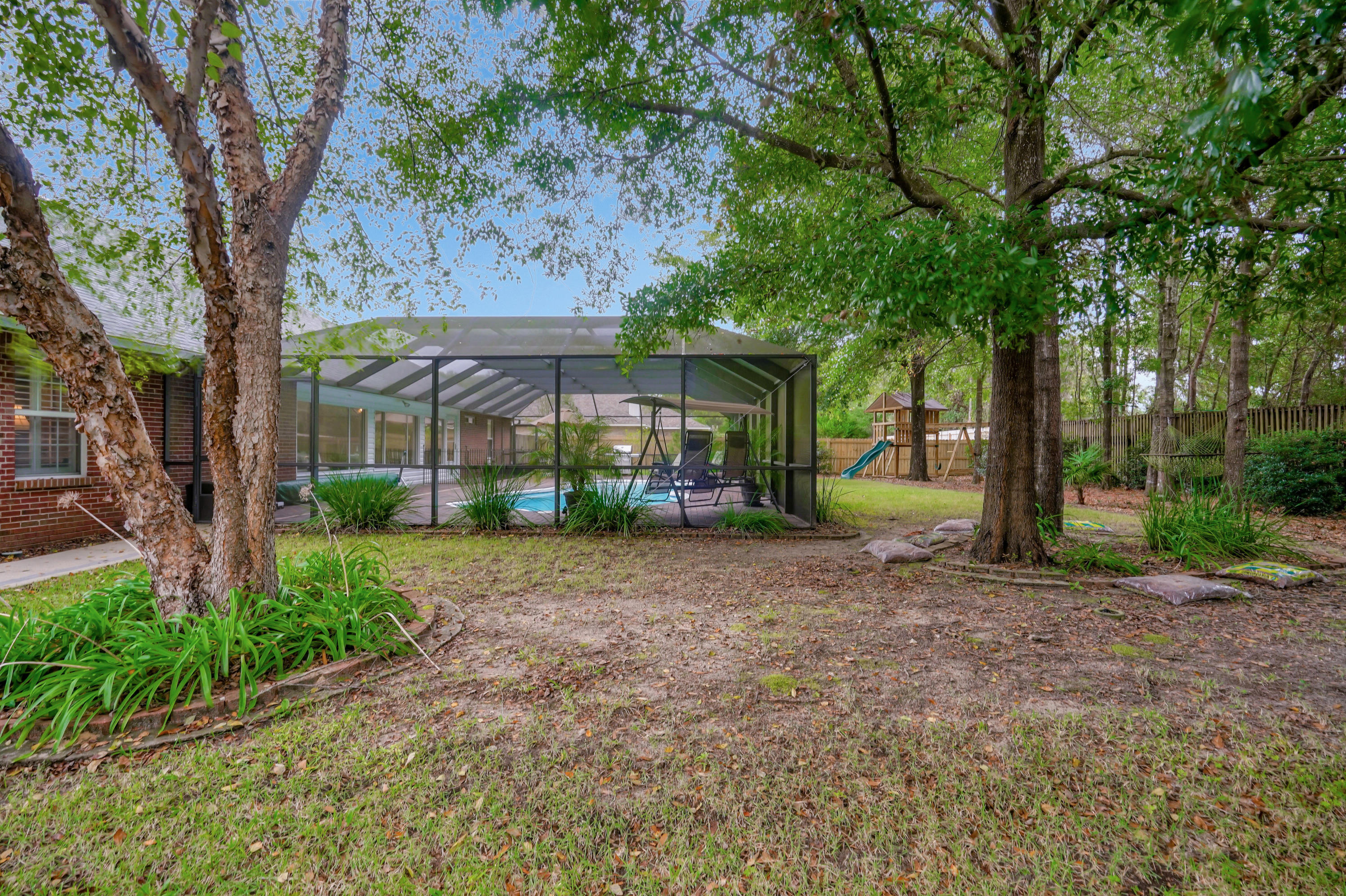 ROCKY BAYOU ESTATES 12A - Residential