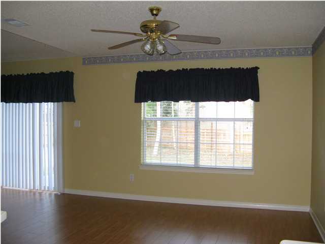 VALPARAISO PINECREST - Residential Lease