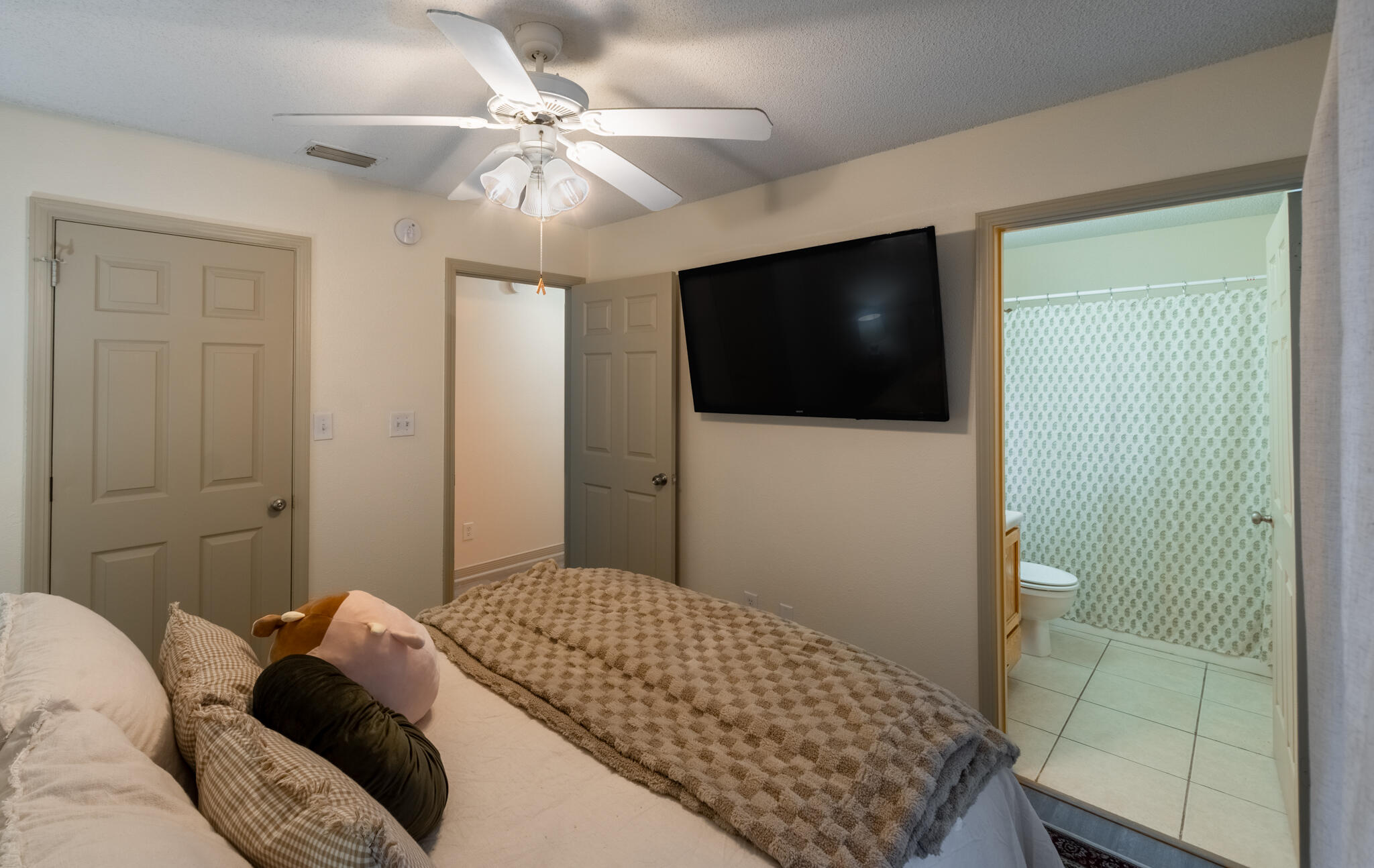 Santa Villa 5 - Residential