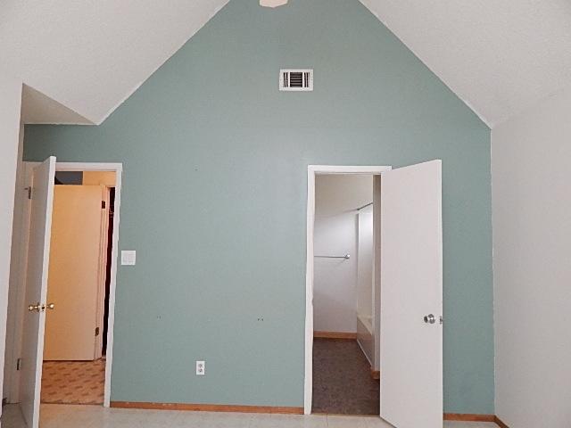 WILLOW BEND - Residential Lease