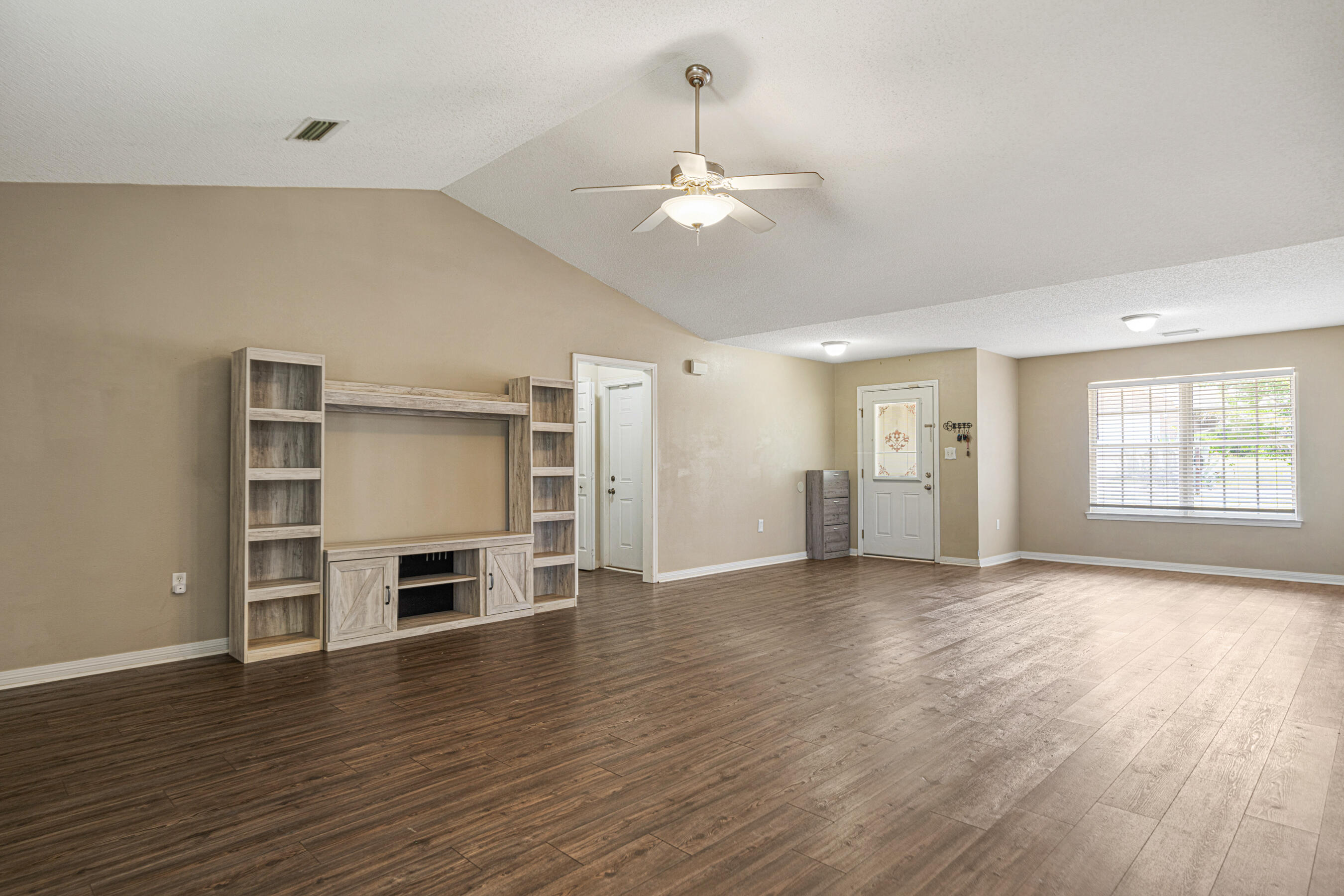 138 Conquest Avenue