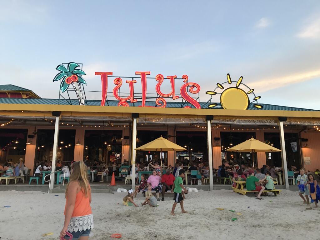 REGATTA BAY GOLF VILLAS - Residential