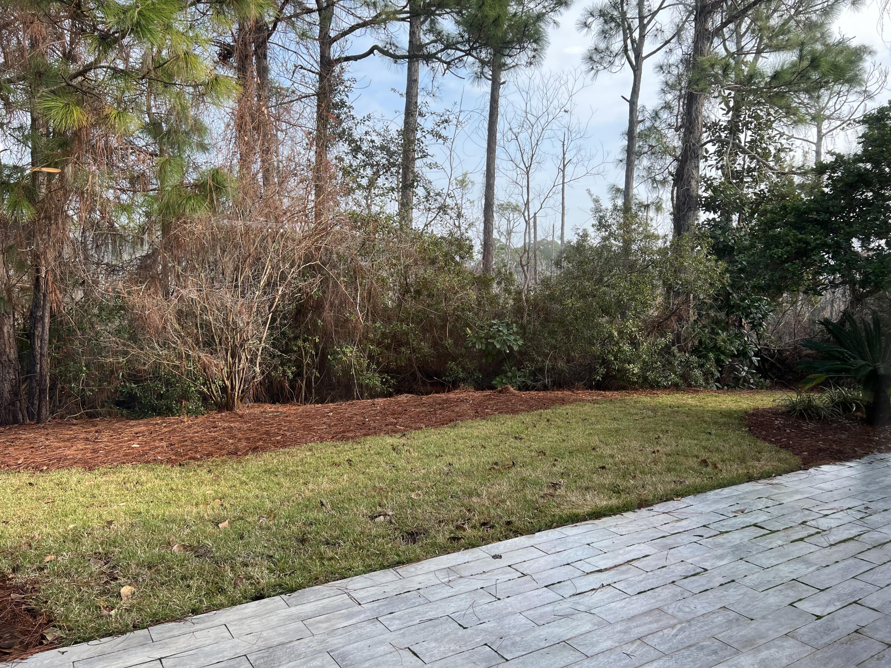 REGATTA BAY GOLF VILLAS - Residential