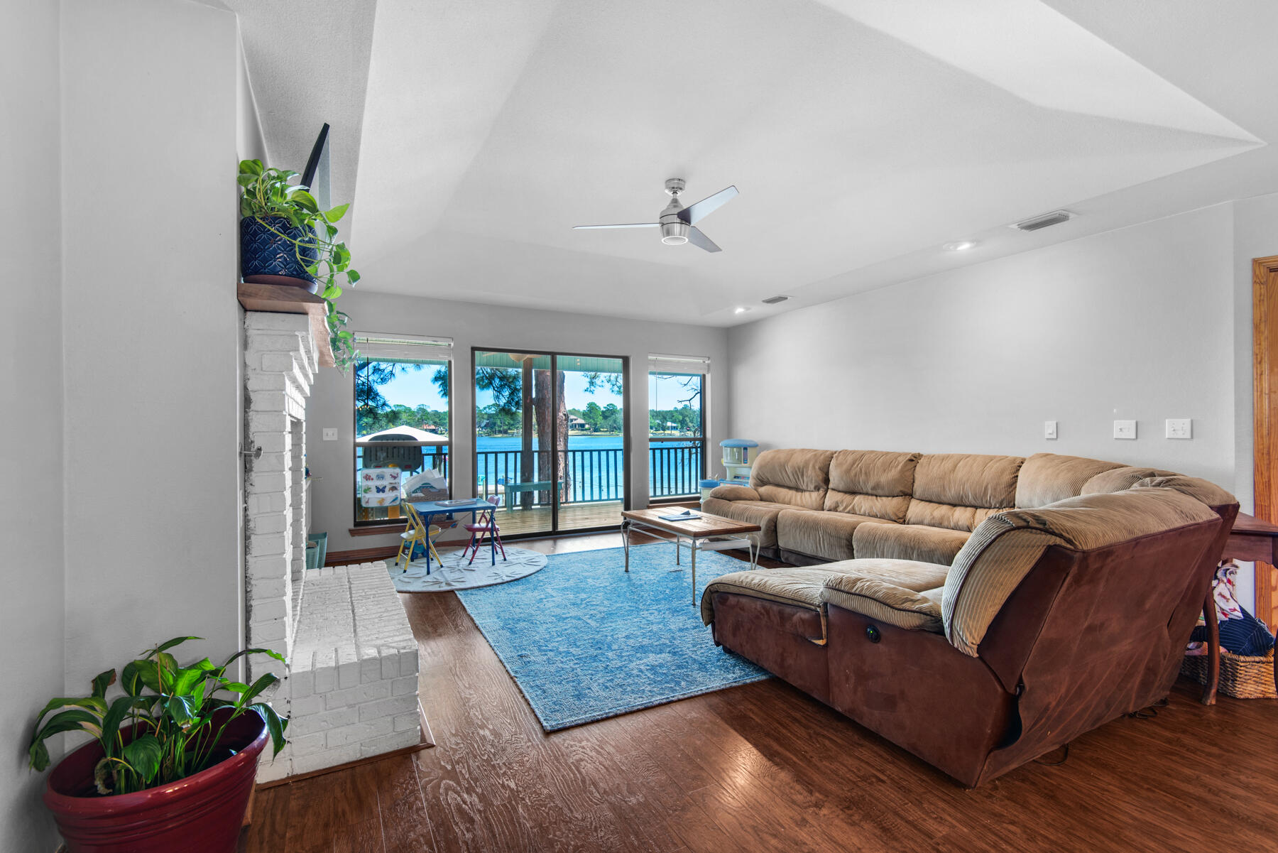 MOONEYS NORTH S/D - Residential