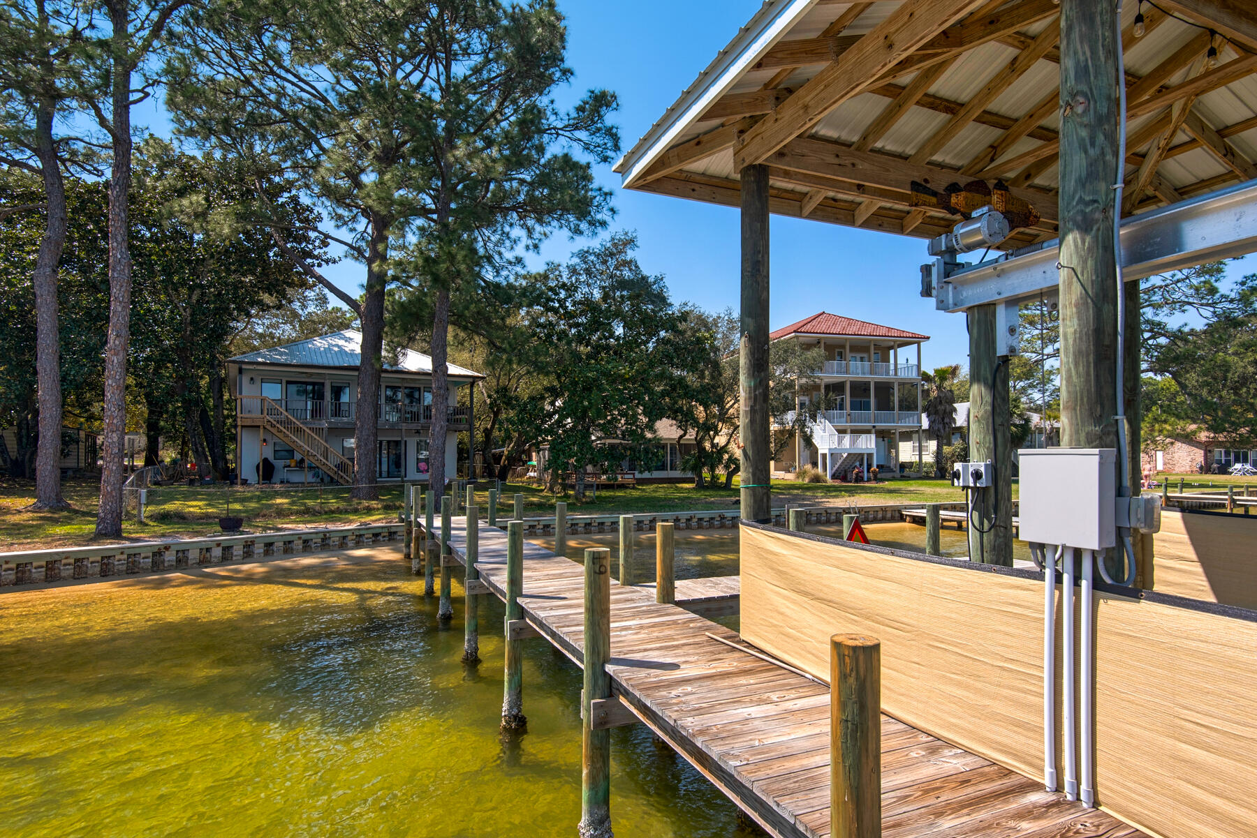 MOONEYS NORTH S/D - Residential