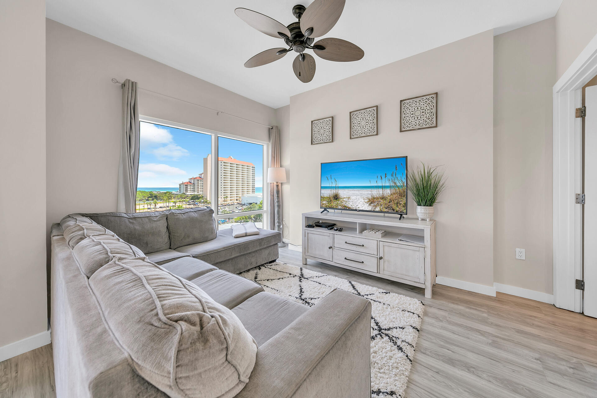 LUAU I - Residential