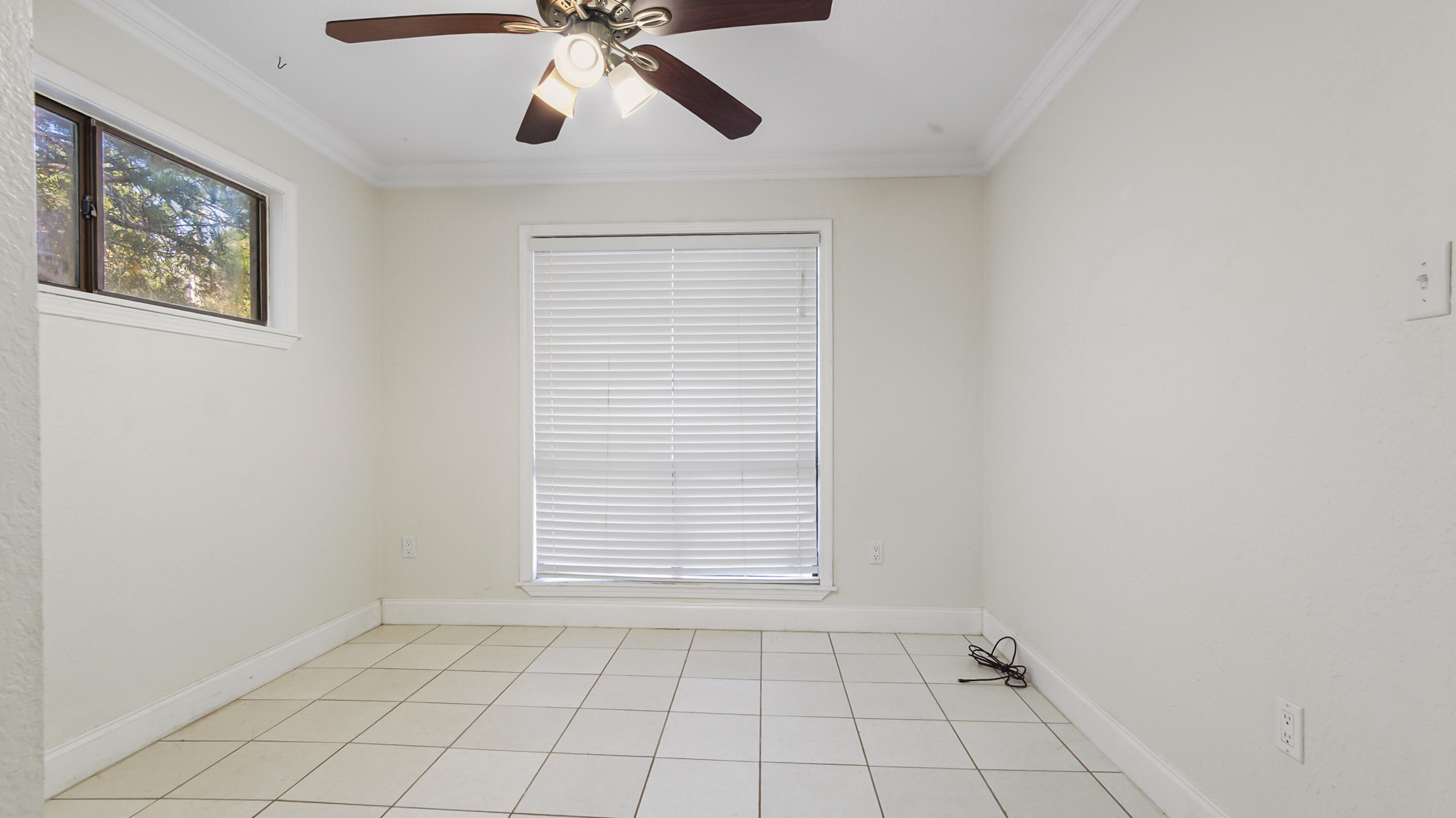 TOWN OF SANTA ROSA - Residential