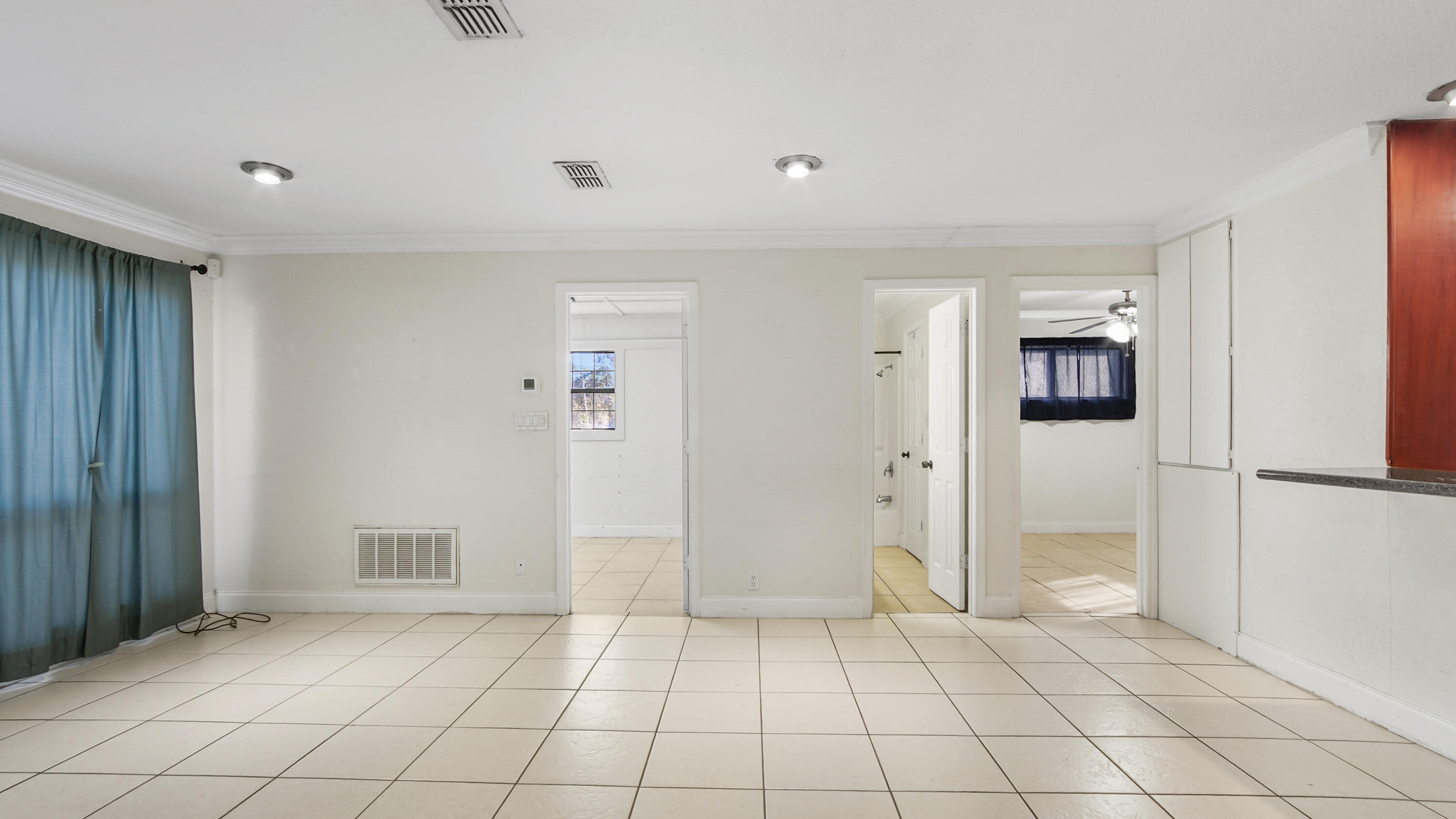 TOWN OF SANTA ROSA - Residential