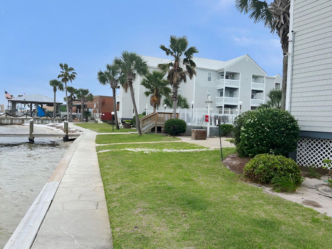 HERMITAGE CONDOMINIUM - Residential