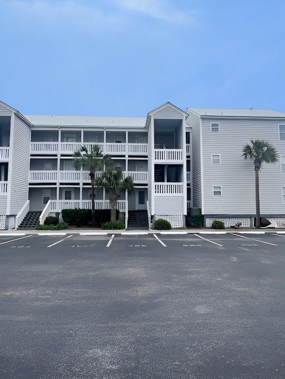 HERMITAGE CONDOMINIUM - Residential