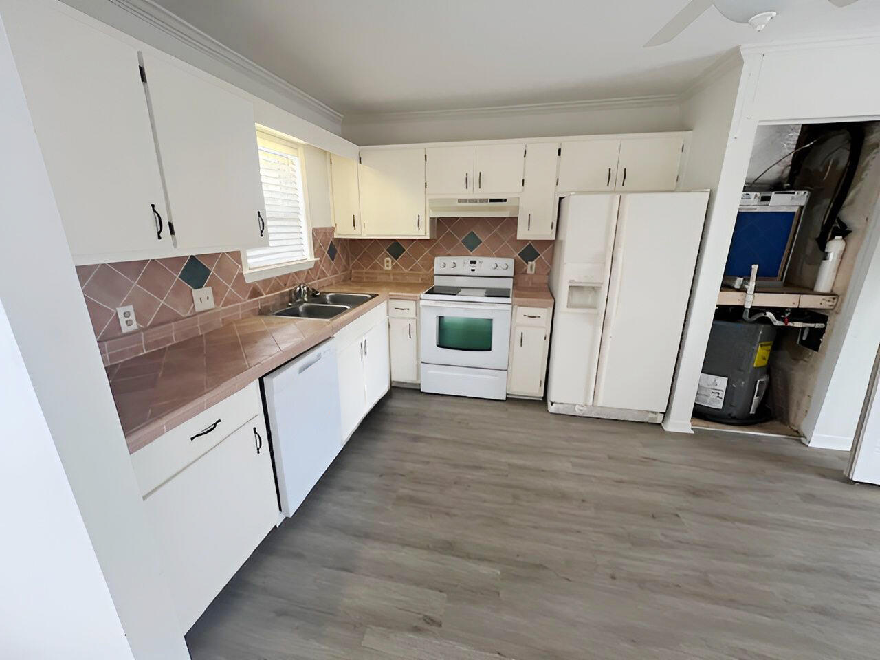 HERMITAGE CONDOMINIUM - Residential
