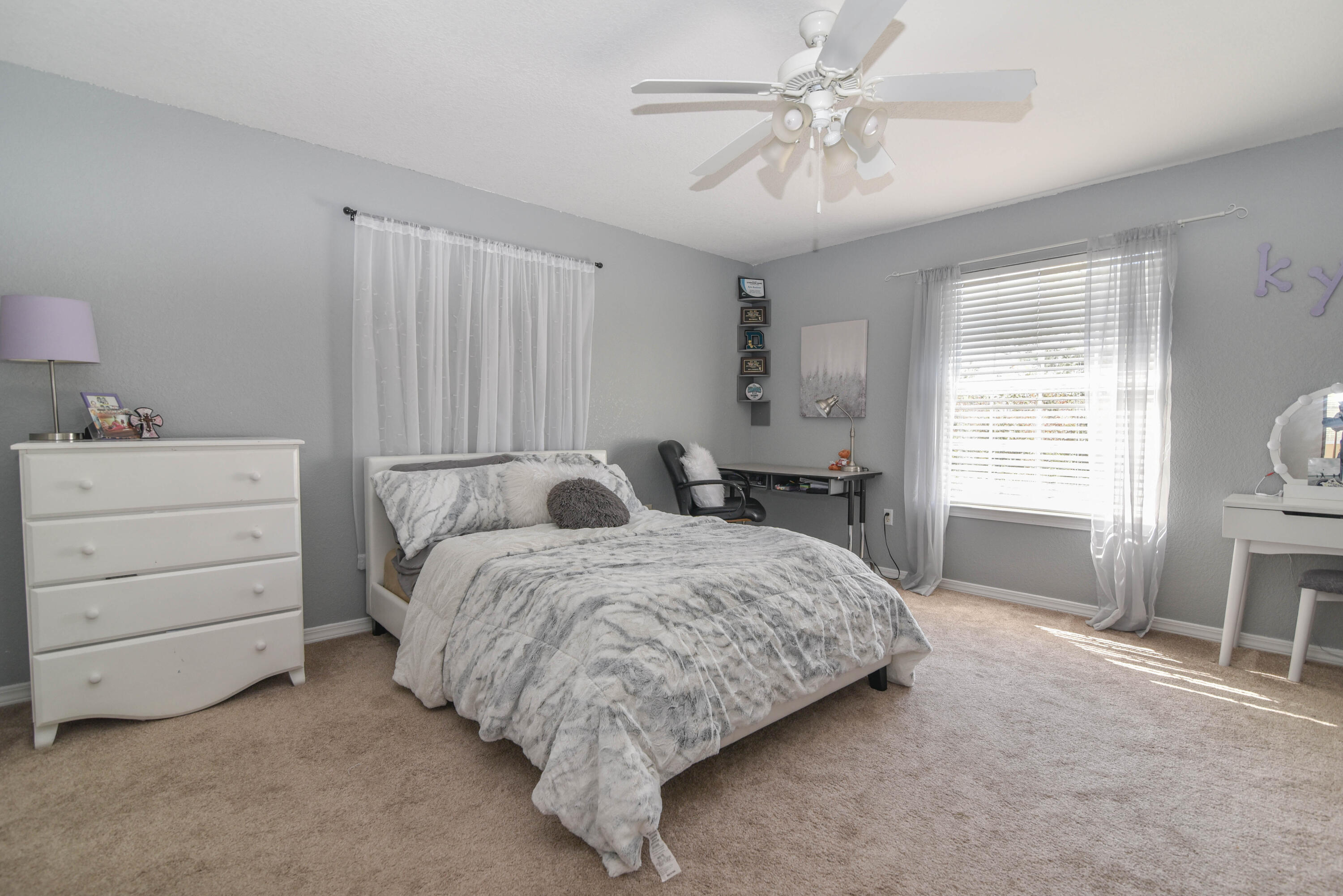 EMERALD LAKES PH 1 - Residential