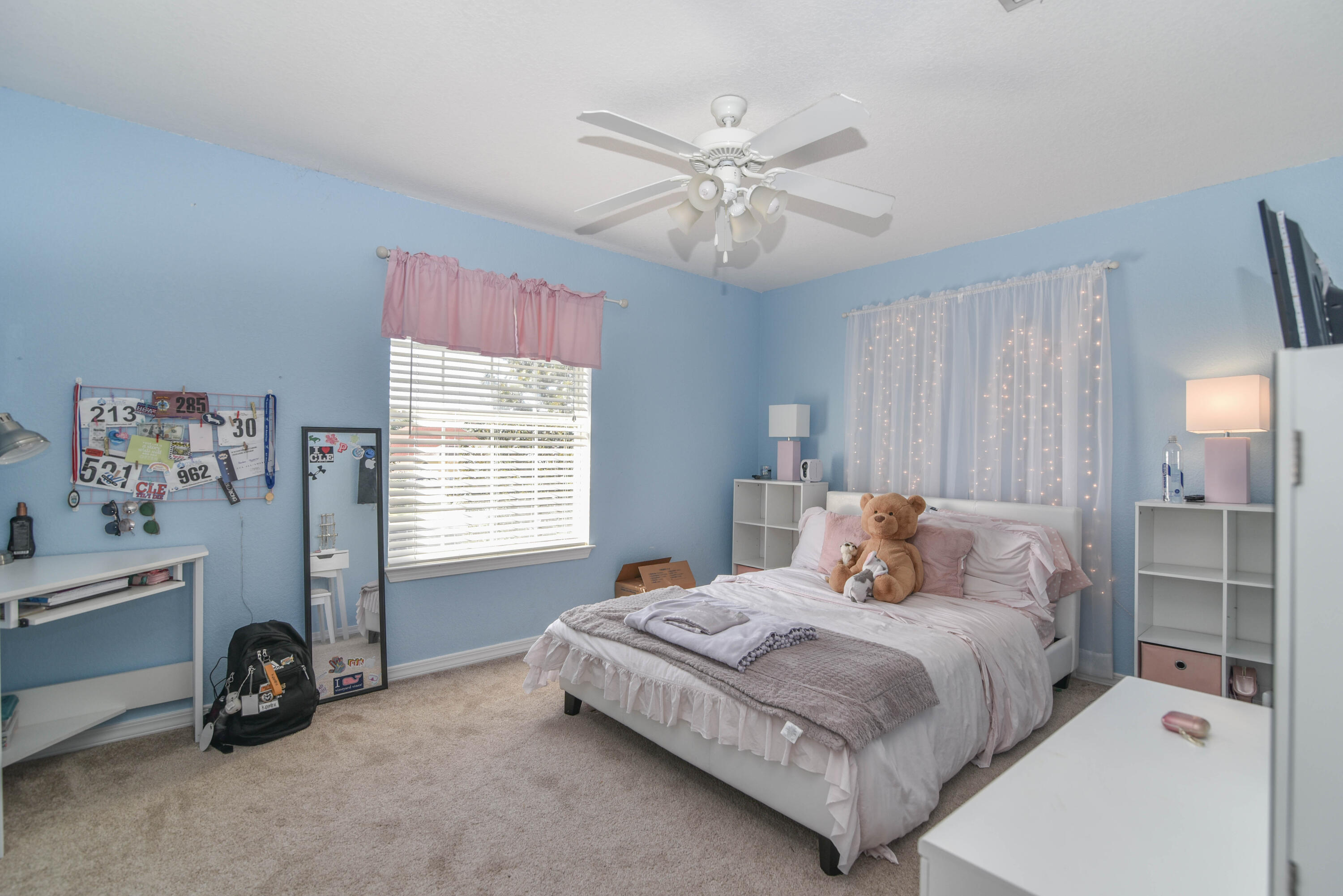 EMERALD LAKES PH 1 - Residential