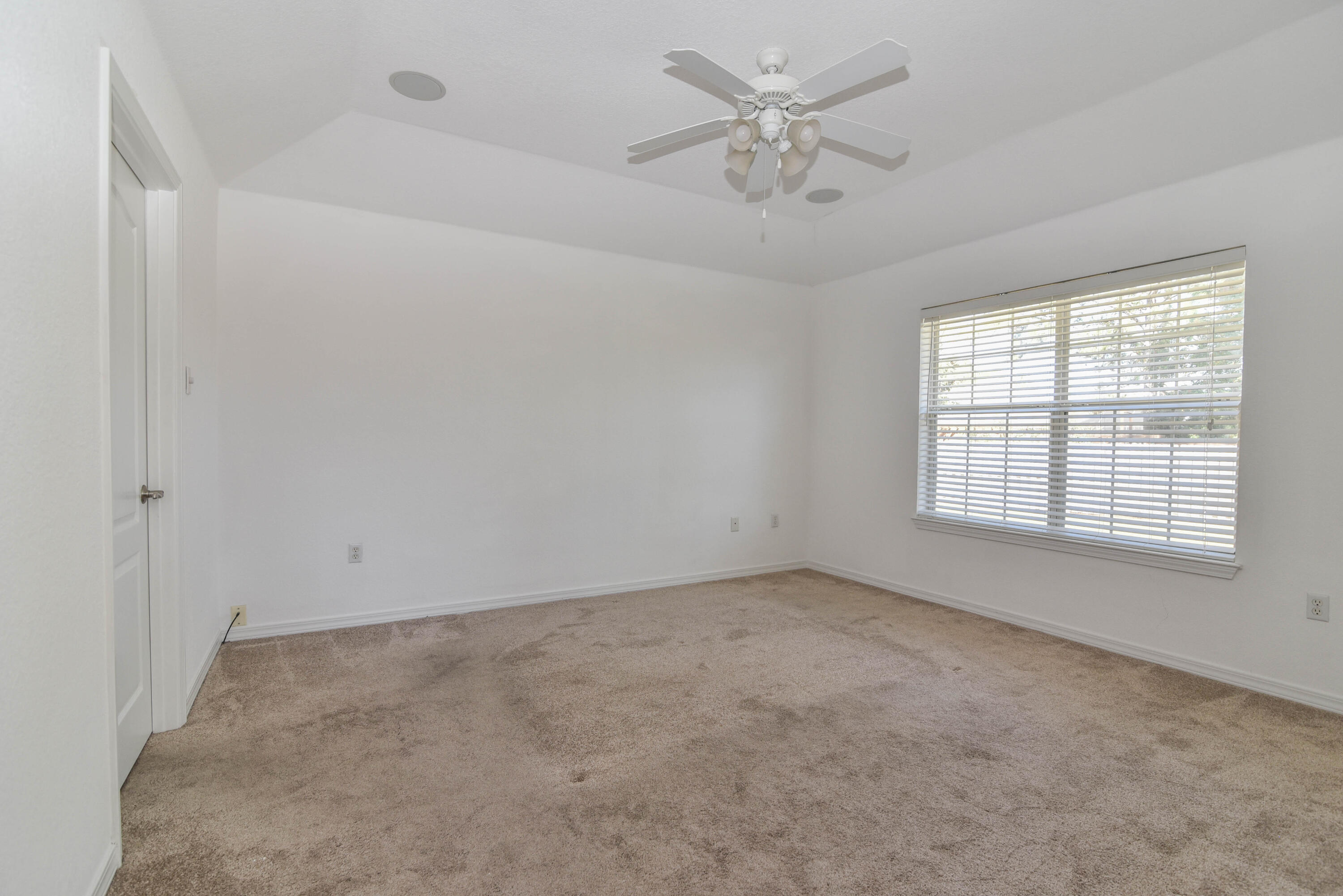 EMERALD LAKES PH 1 - Residential