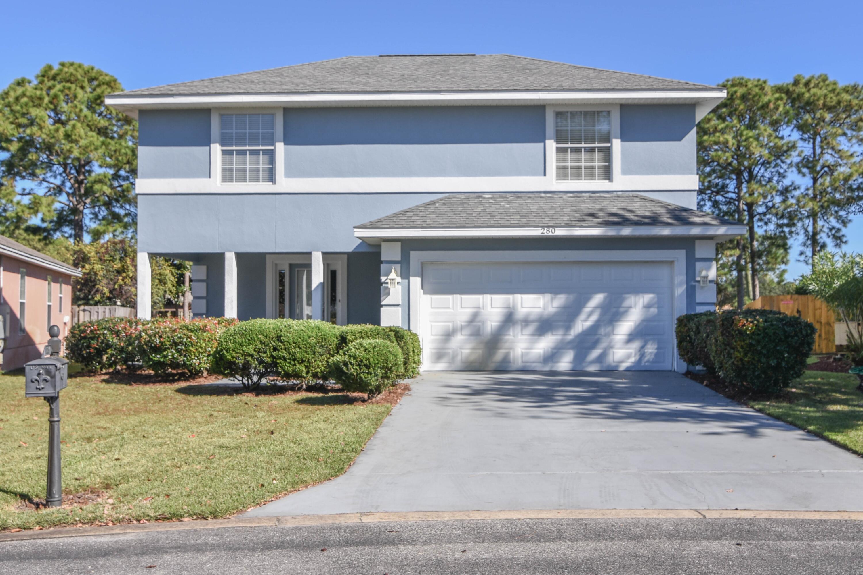 EMERALD LAKES PH 1 - Residential