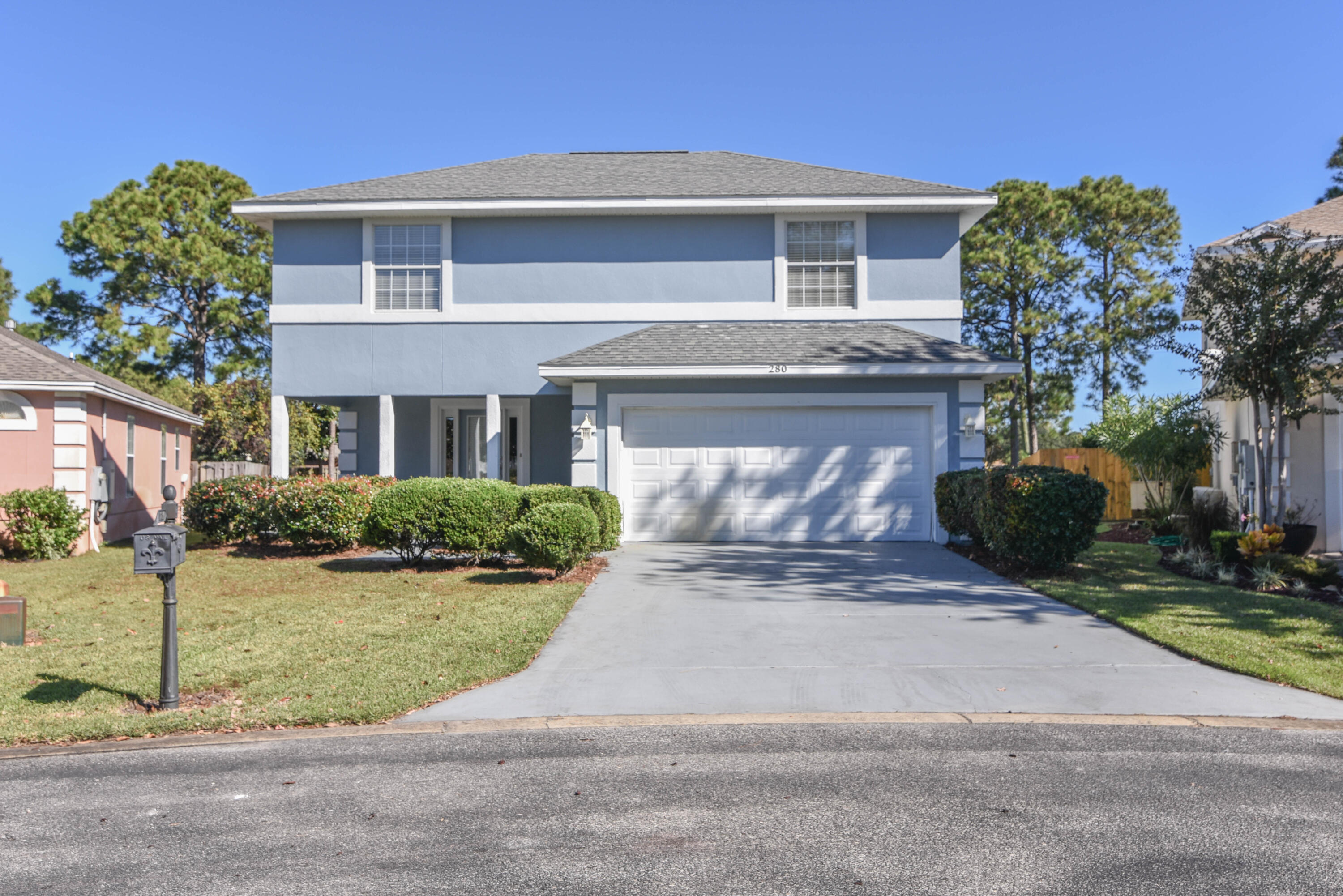 EMERALD LAKES PH 1 - Residential