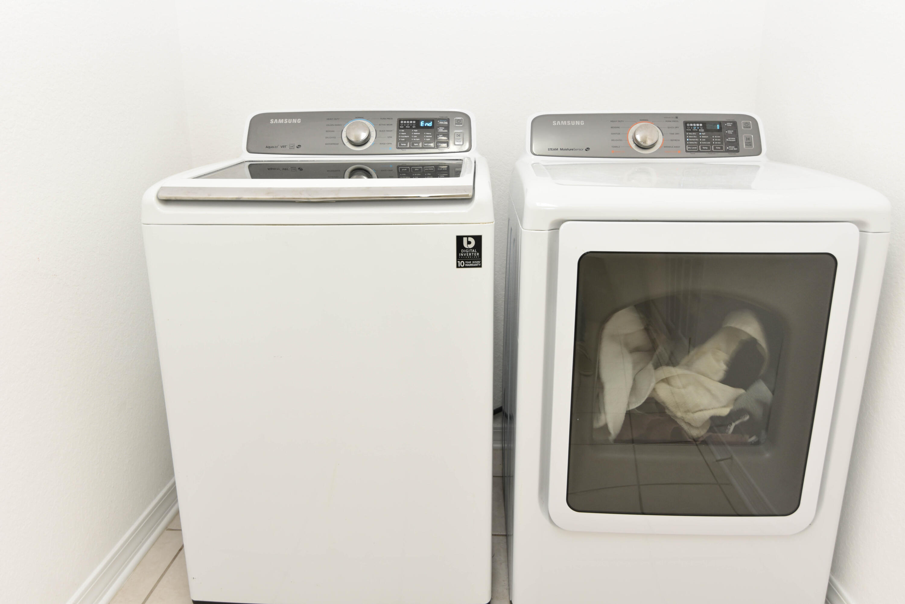 EMERALD LAKES PH 1 - Residential